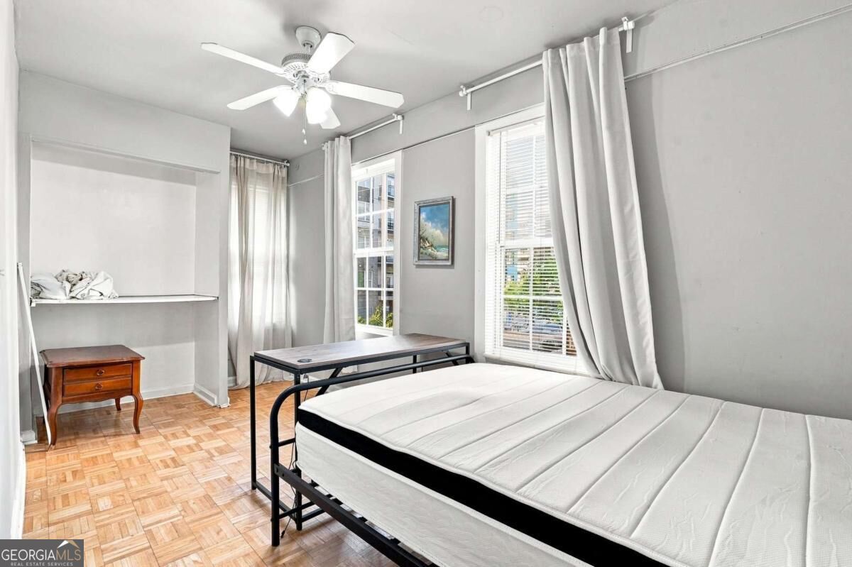 1039 Hampton Street Nw Property Photo 8