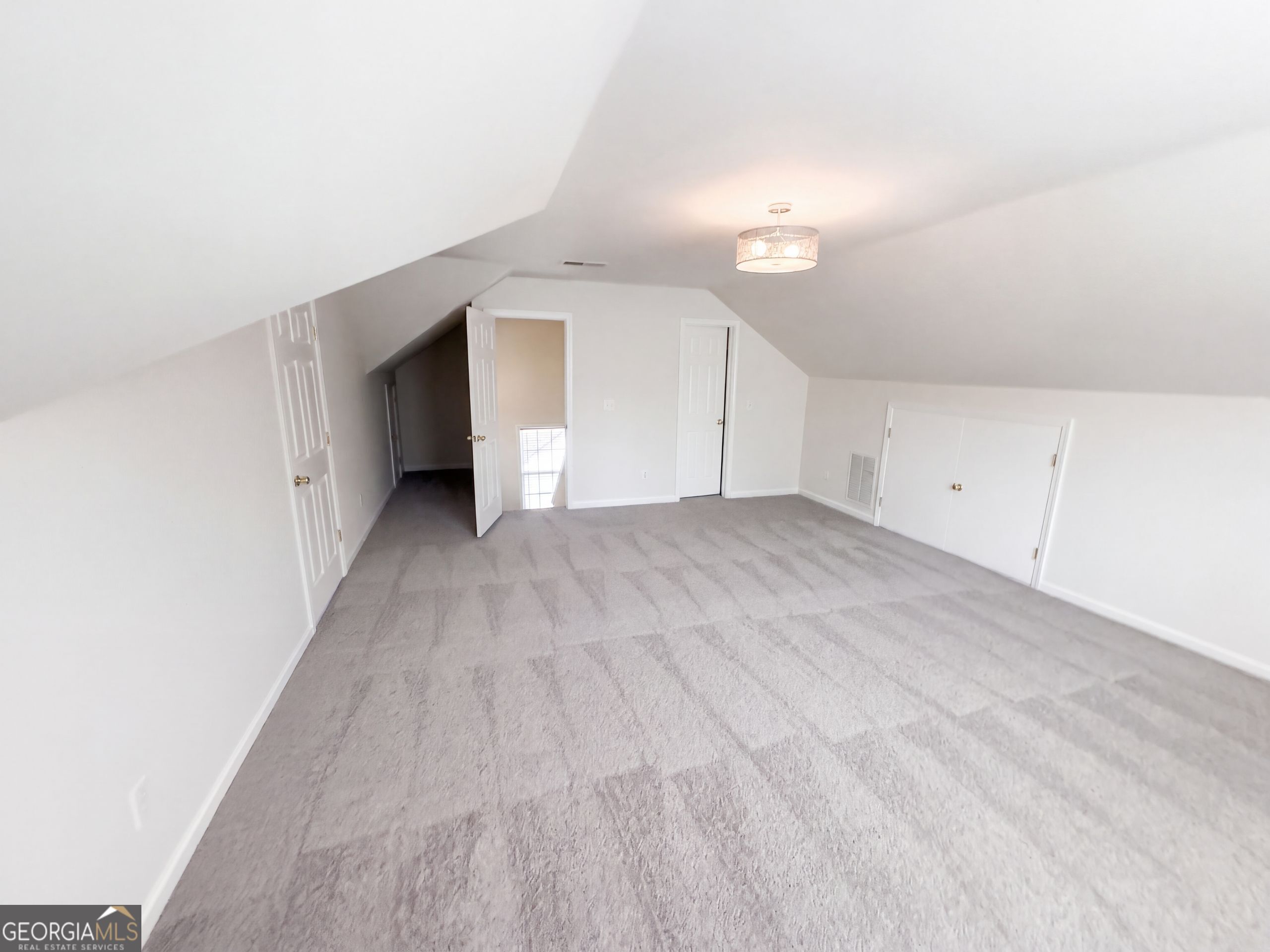 12 Columns Way Property Photo 14