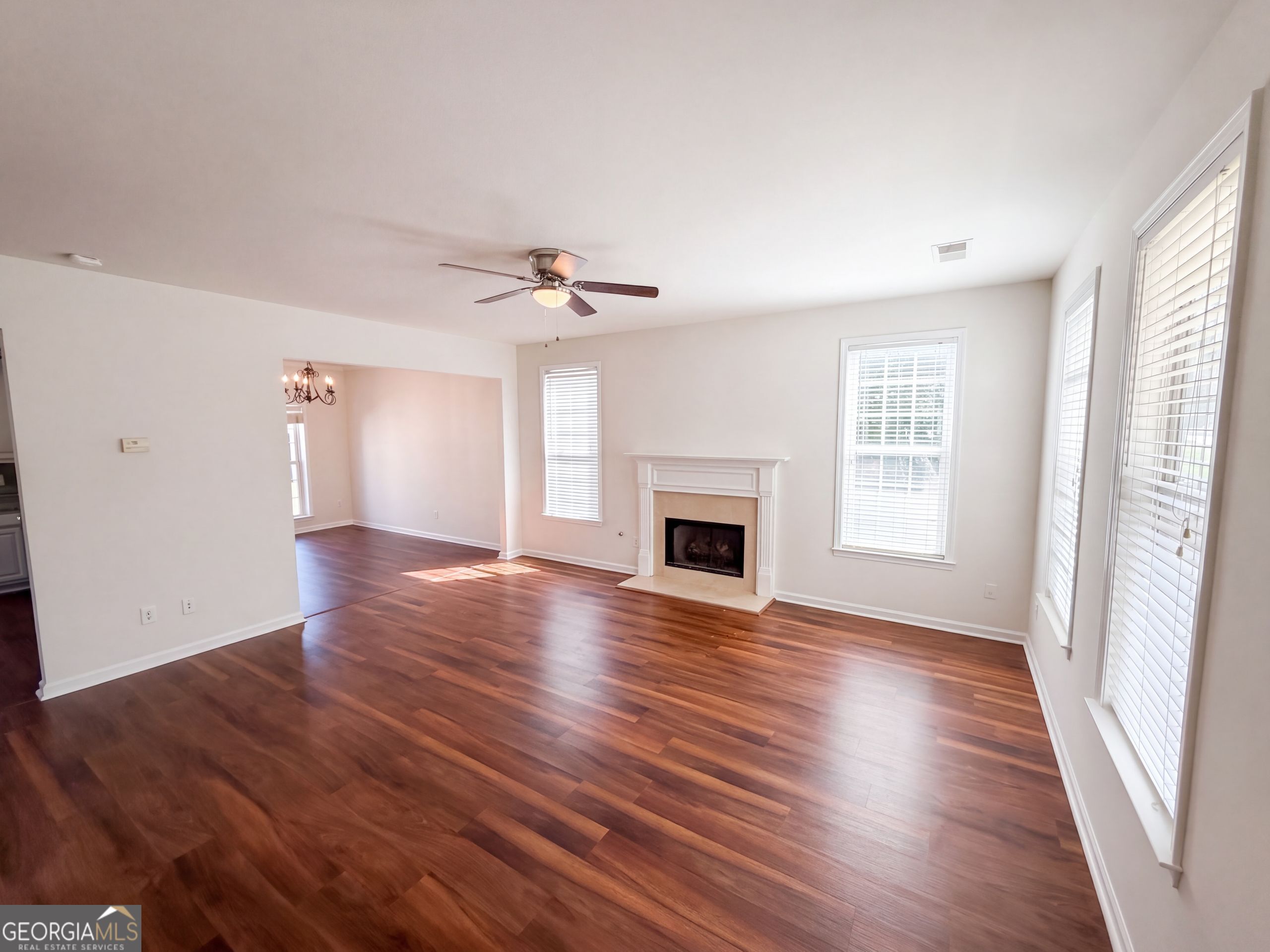 12 Columns Way Property Photo 19