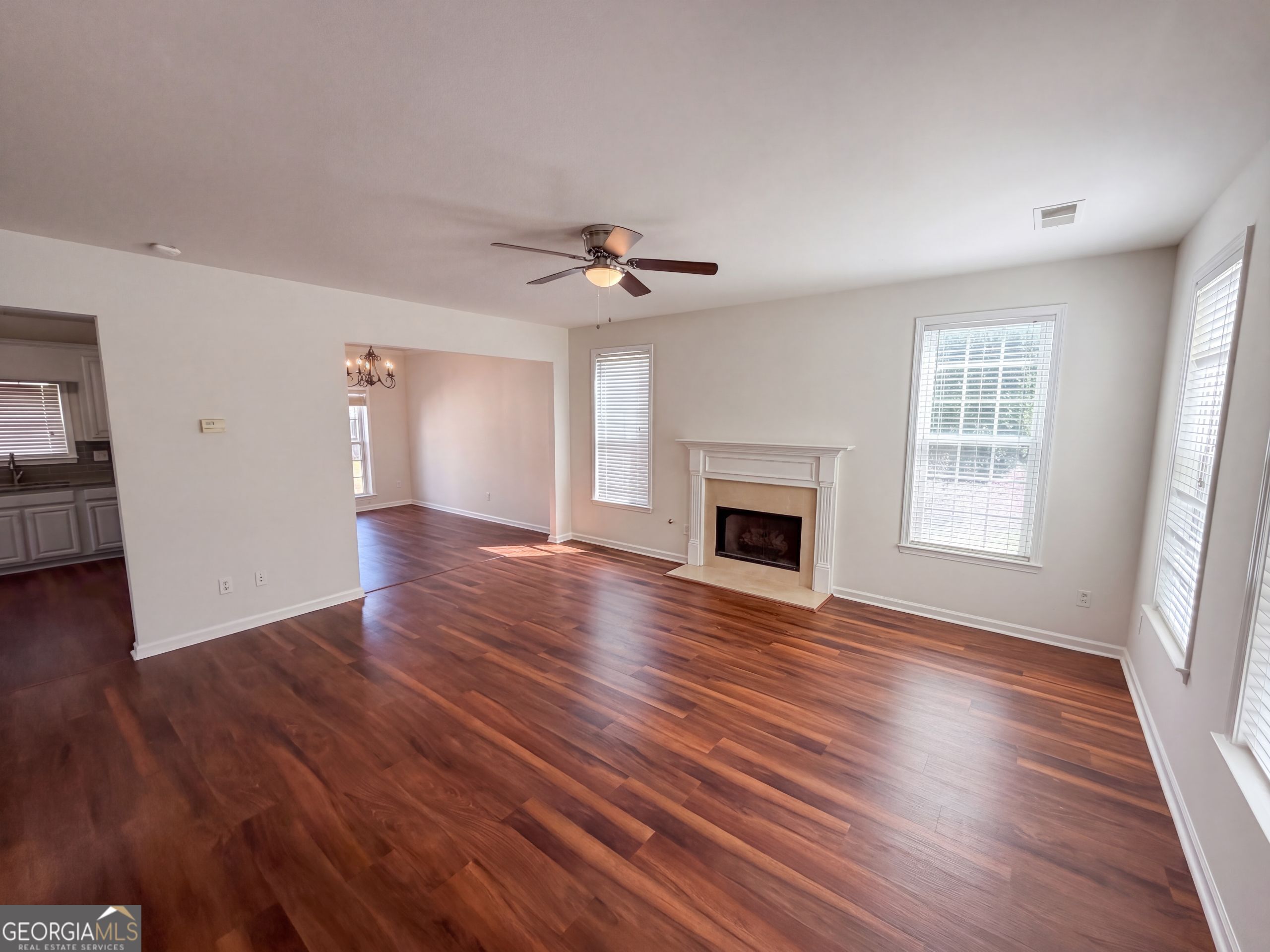 12 Columns Way Property Photo 26