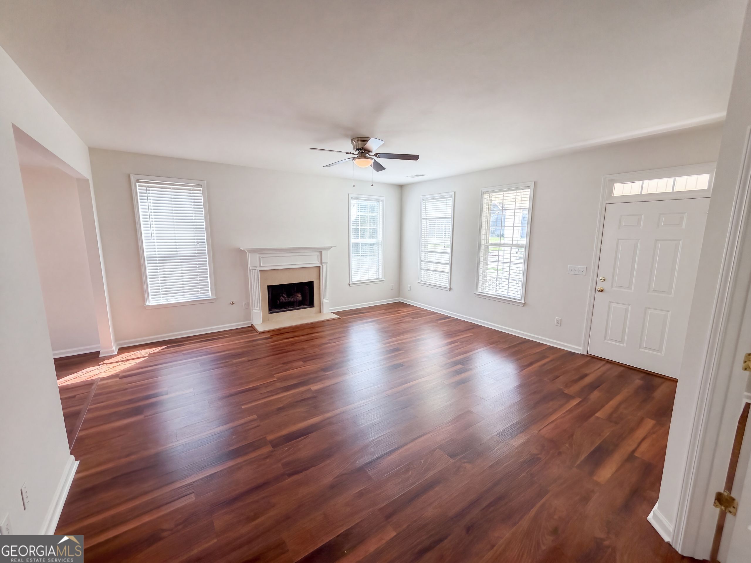 12 Columns Way Property Photo 27