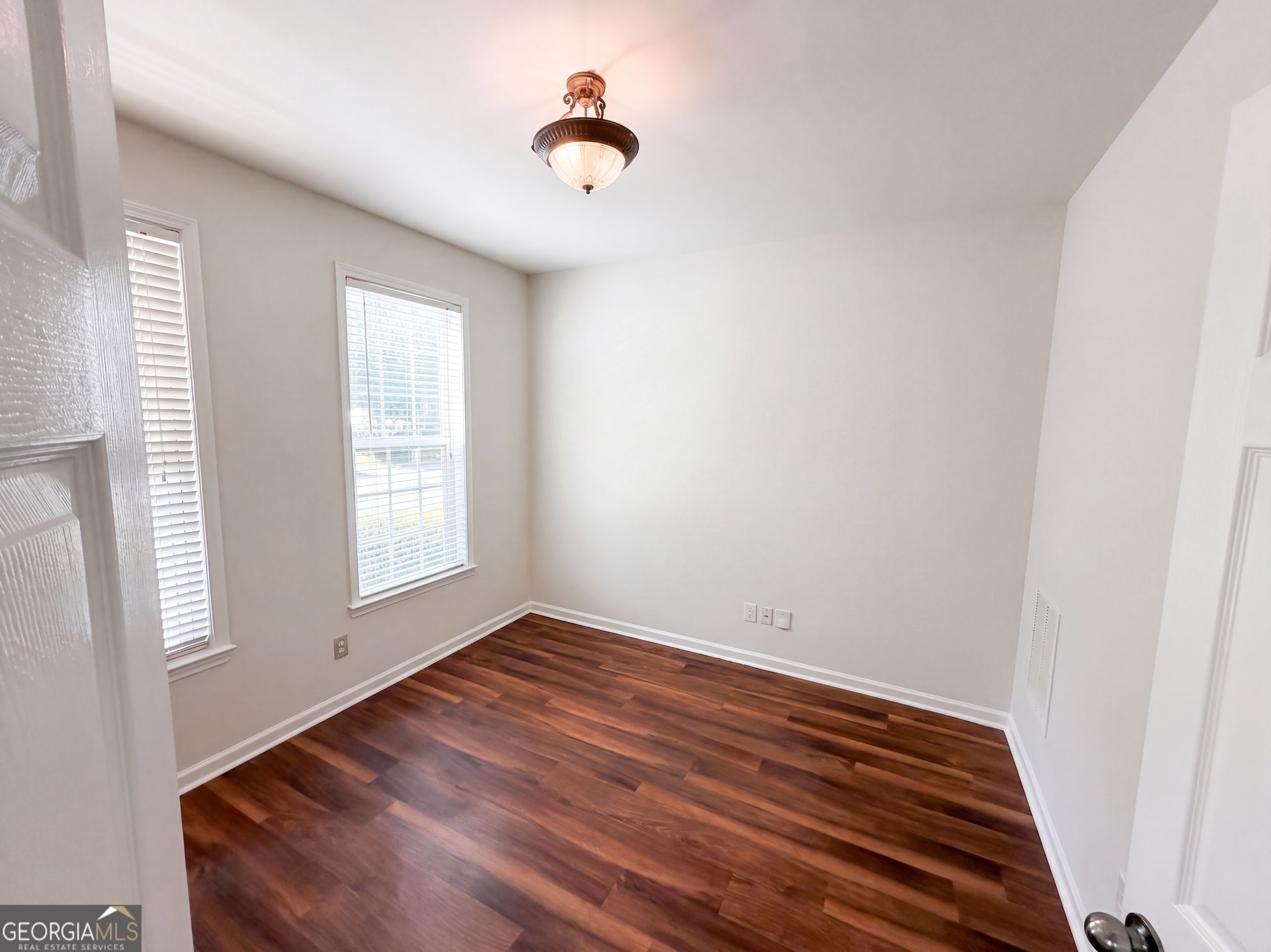 12 Columns Way Property Photo 31
