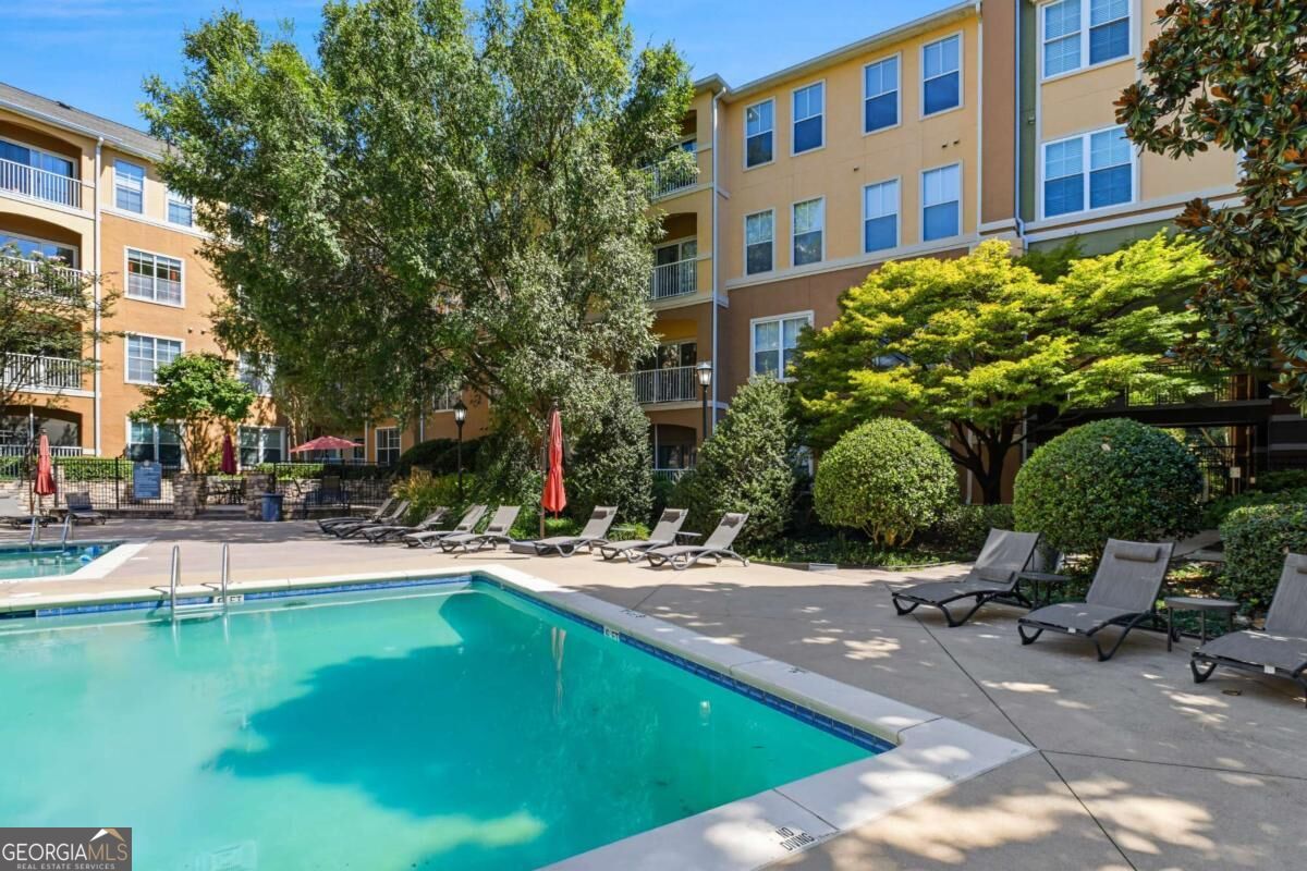 10 Perimeter Summit Boulevard Ne # 4220 Property Photo 1