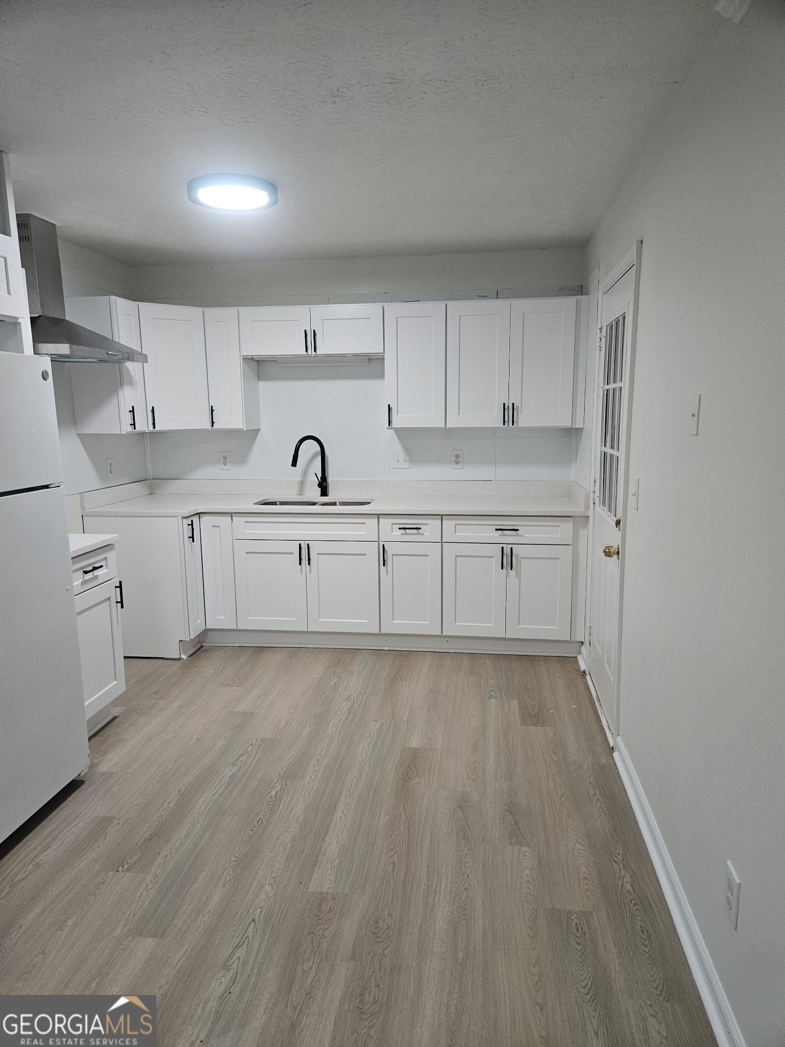 5604 Estates Court Property Photo 3