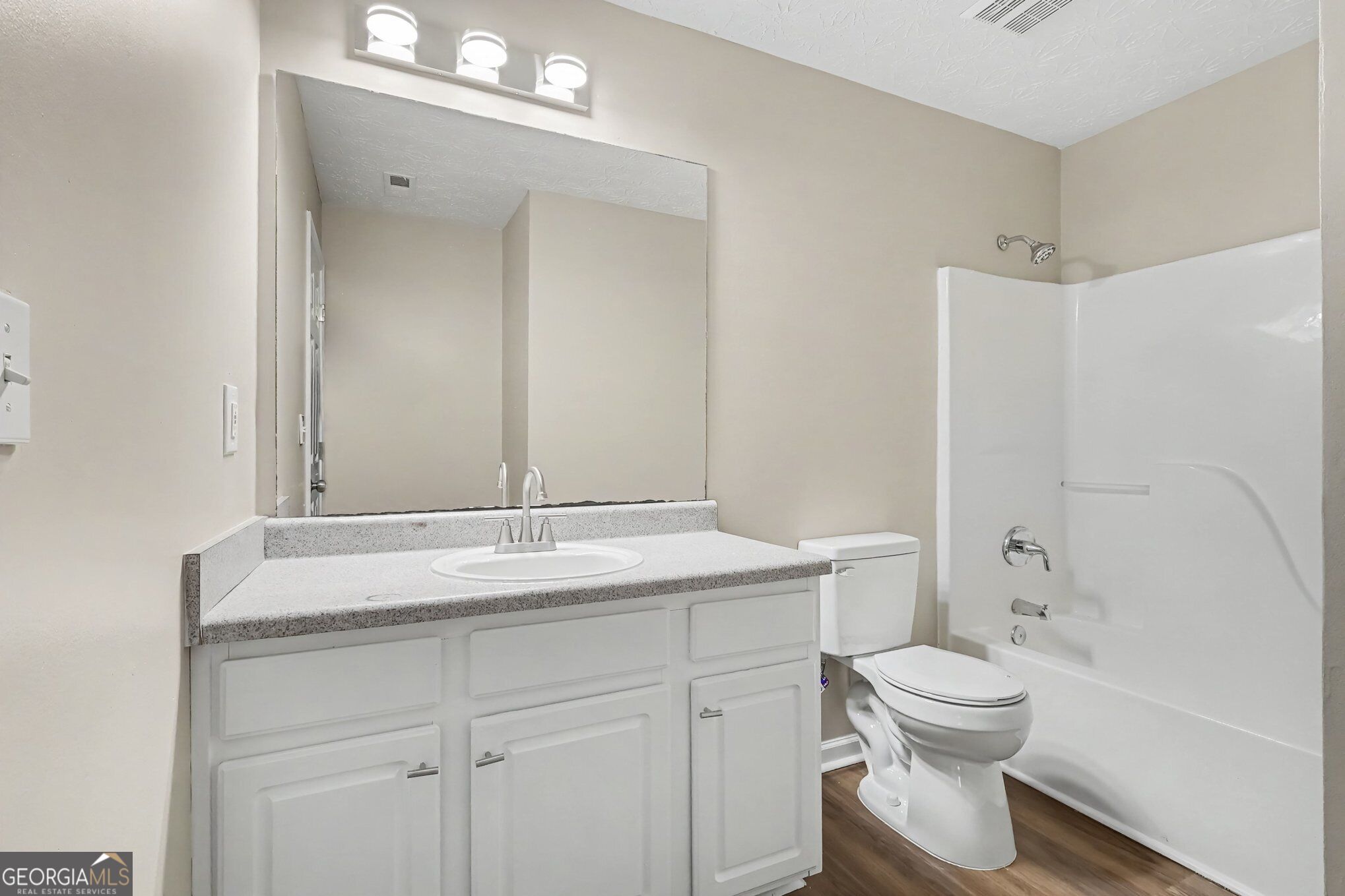 3220 Diamond Bluff Property Photo 15
