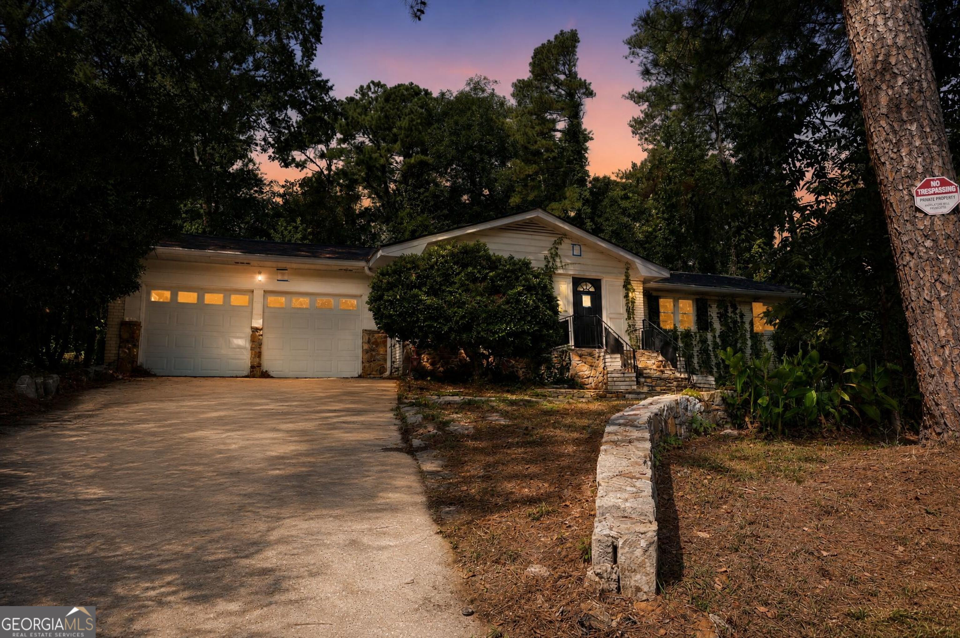 1127 Renee Drive Property Photo 1