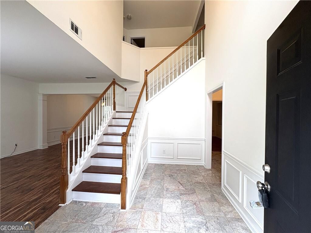195 Gaines Oak Way Property Photo 2