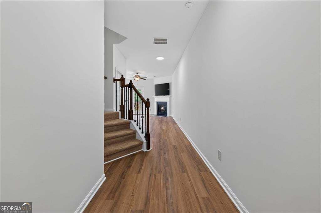 5999 Cobblestone Creek Trail Property Photo 8