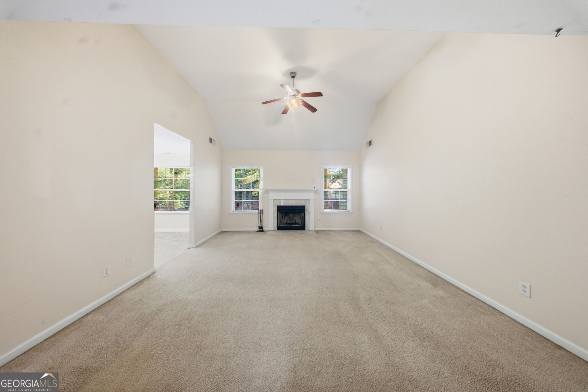 177 Revolutionary Drive Property Photo 2