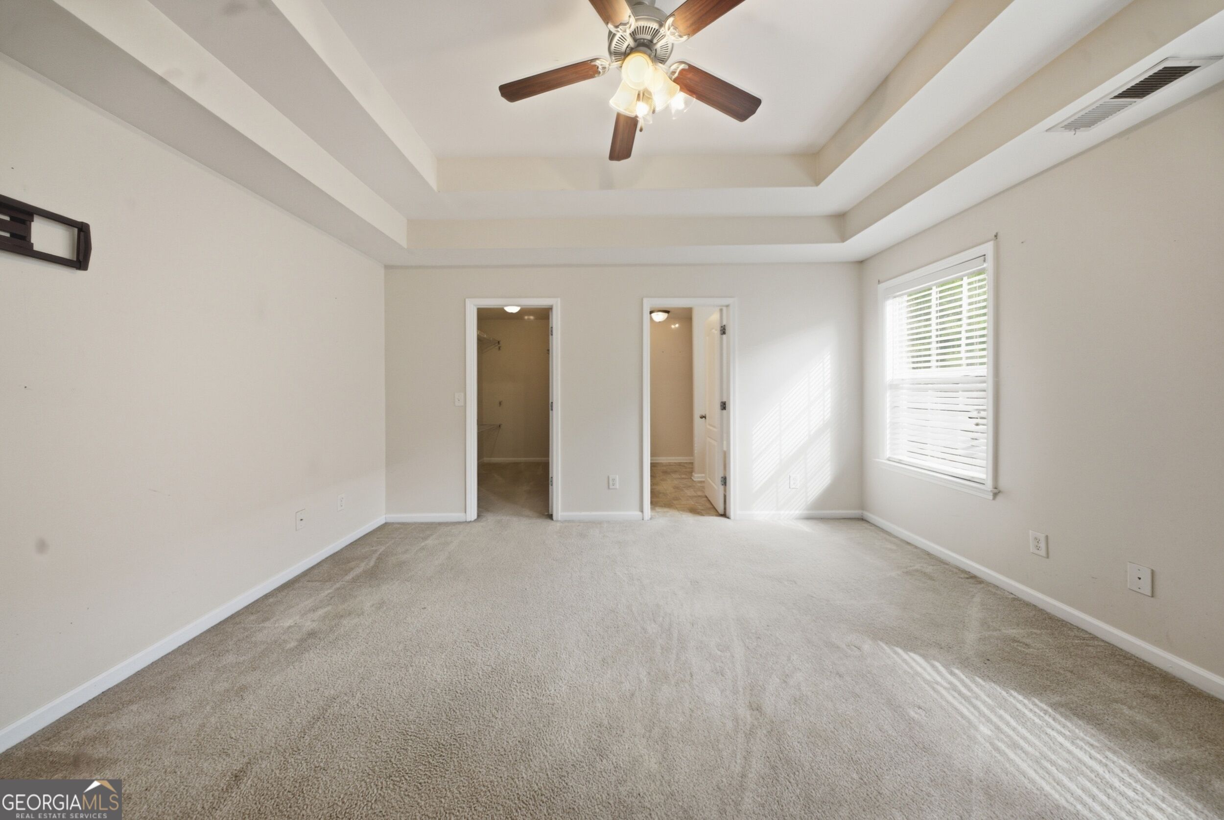 177 Revolutionary Drive Property Photo 13