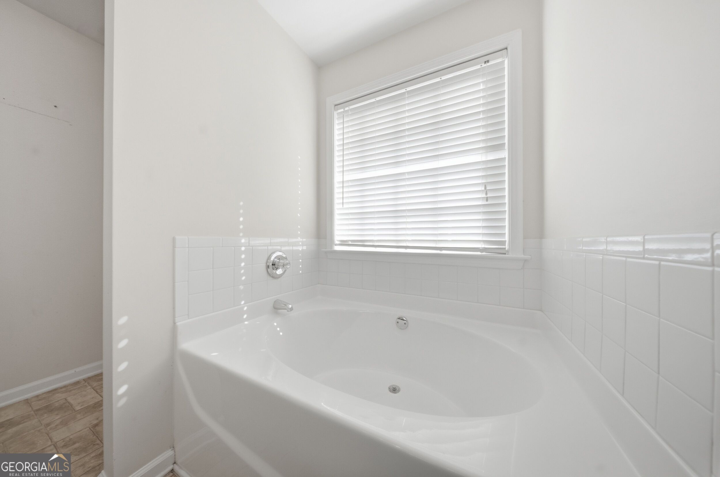 177 Revolutionary Drive Property Photo 18