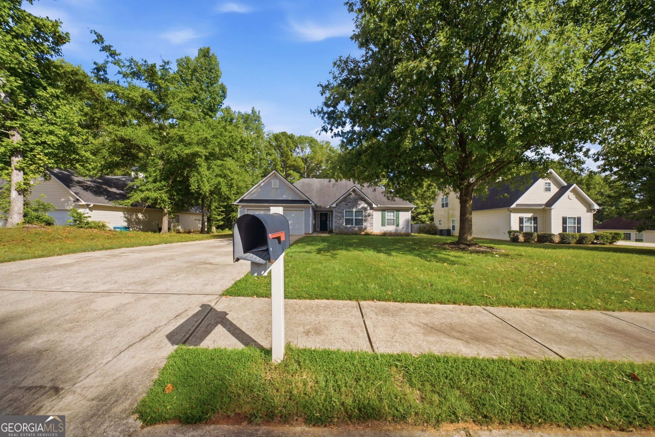177 Revolutionary Drive Property Photo 24