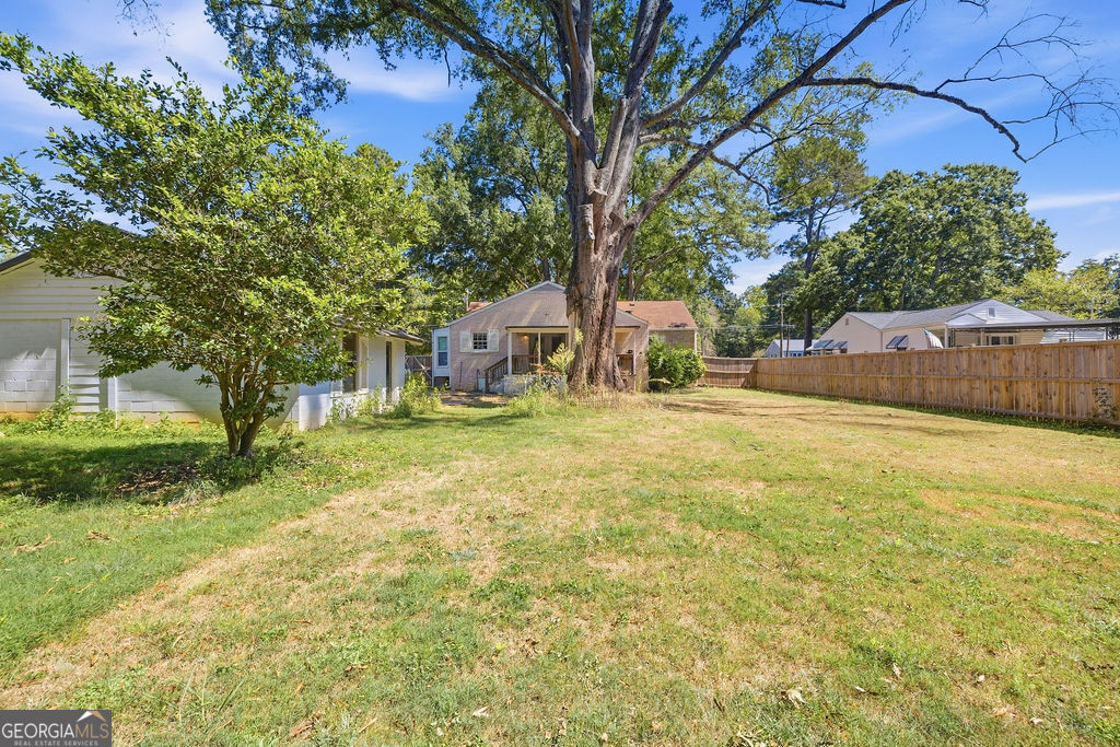 313 Glen Iris Drive Property Photo 23