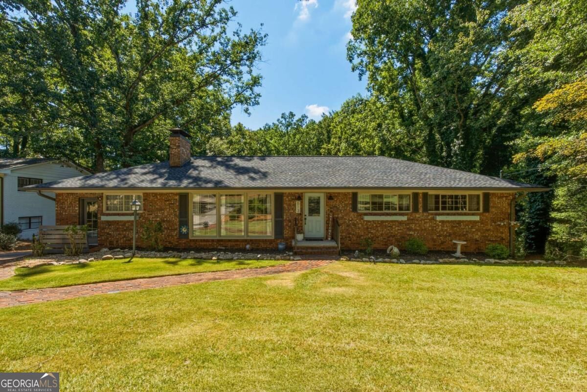 613 Holly Drive Nw Property Photo 1