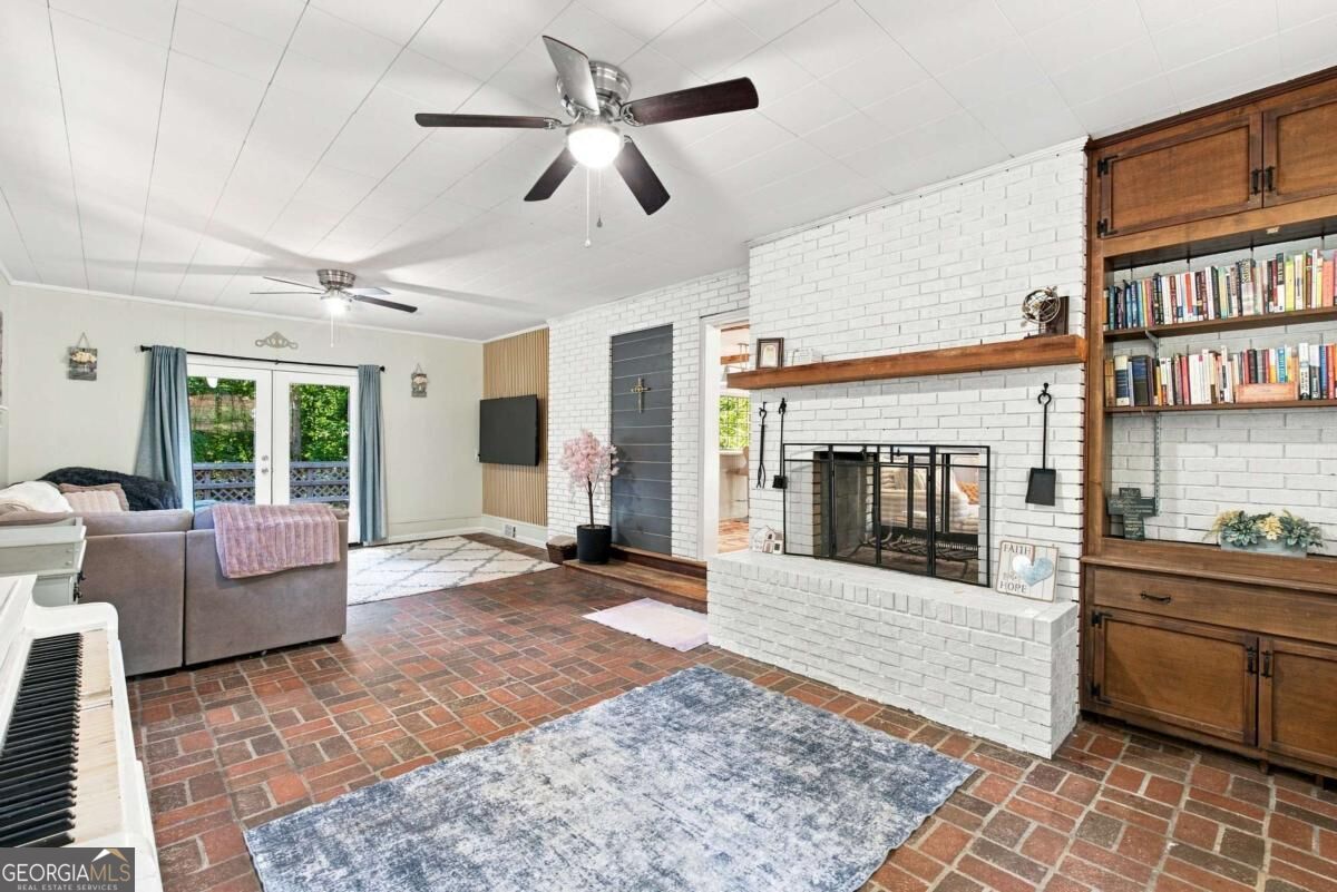 613 Holly Drive Nw Property Photo 12