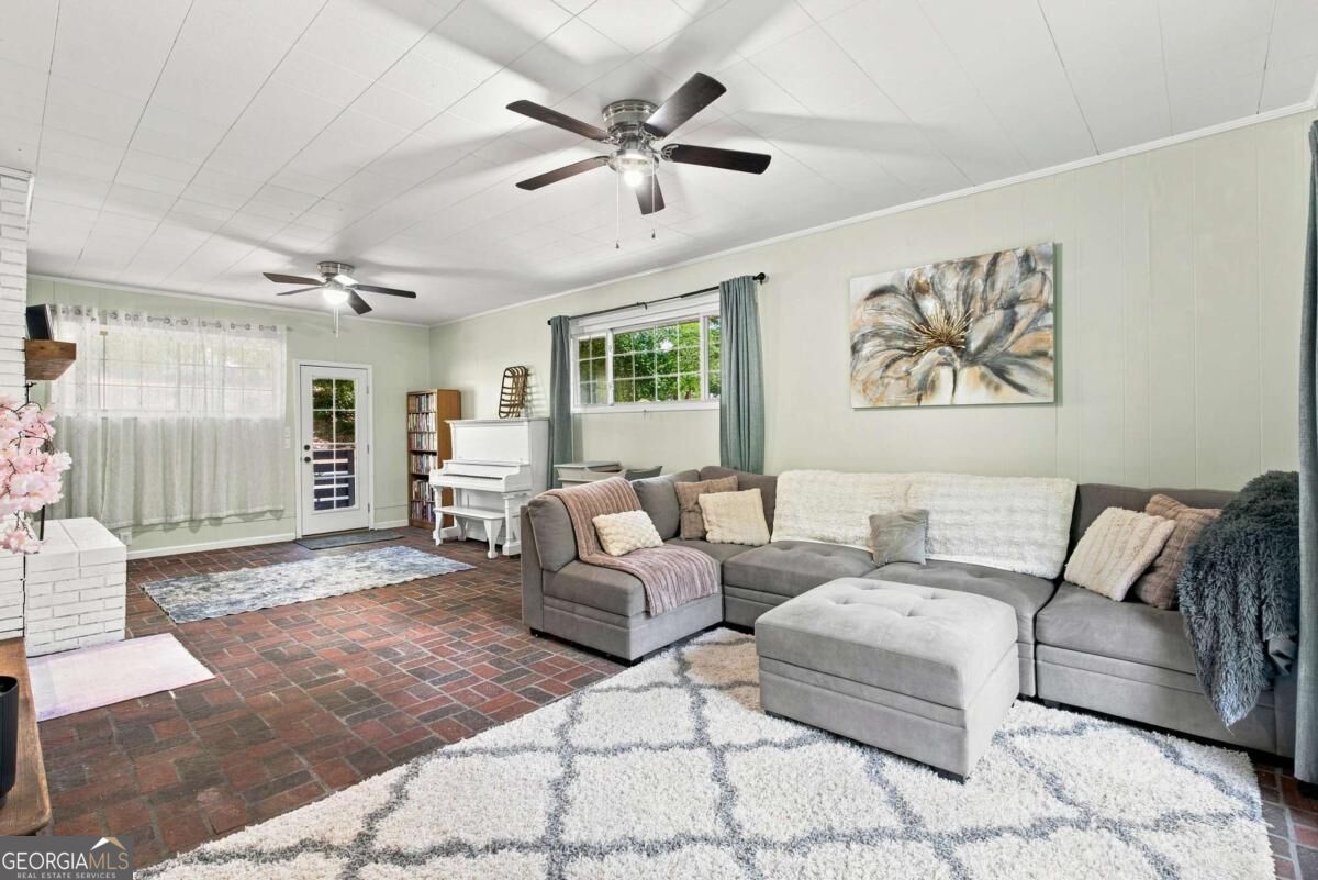 613 Holly Drive Nw Property Photo 13