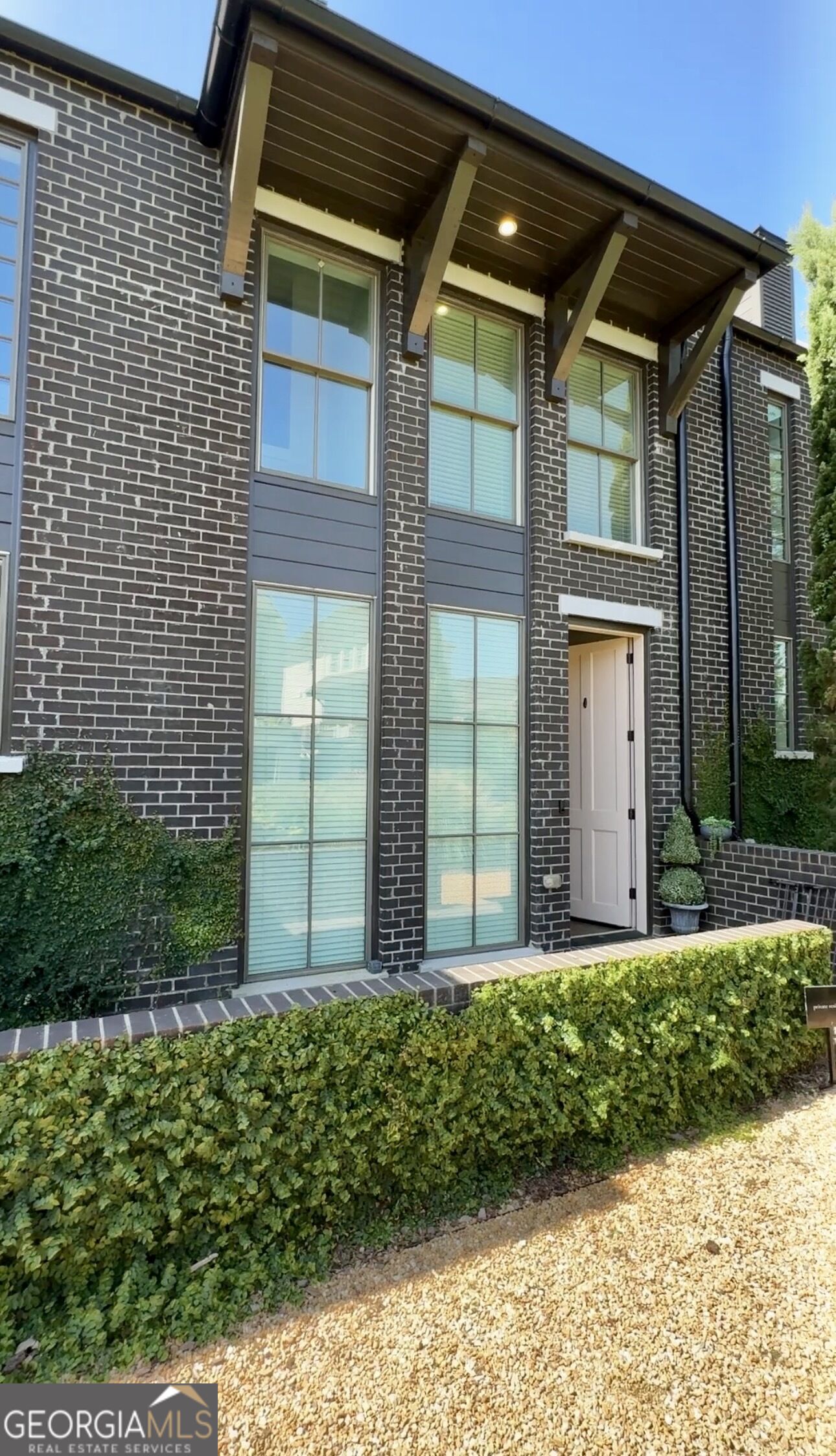 150 Glasgow Lane Property Photo 1