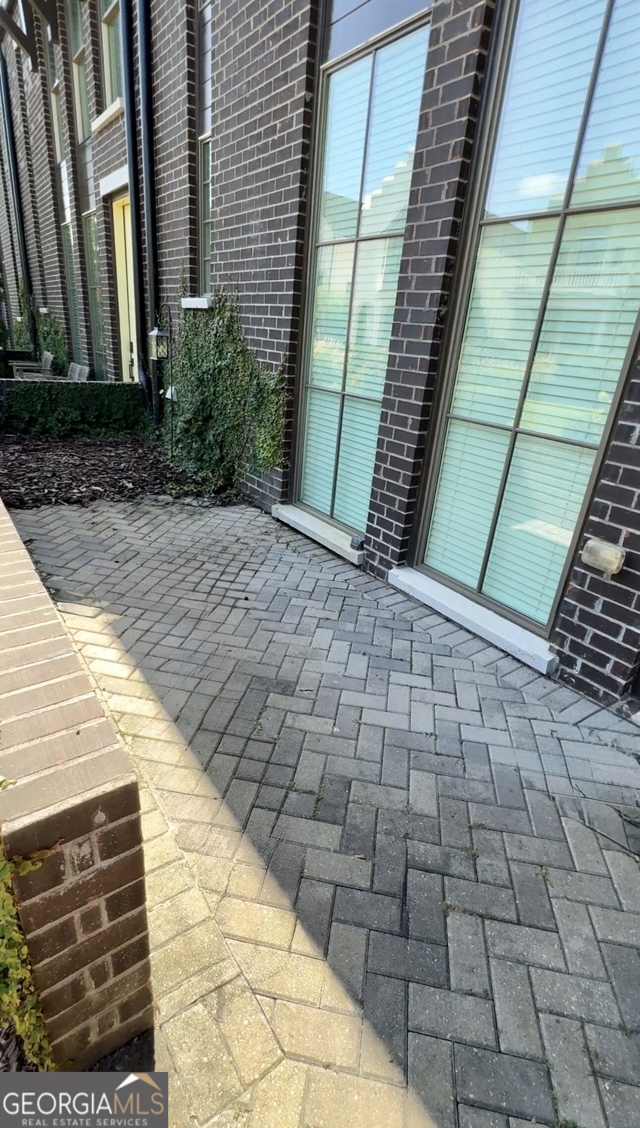 150 Glasgow Lane Property Photo 3