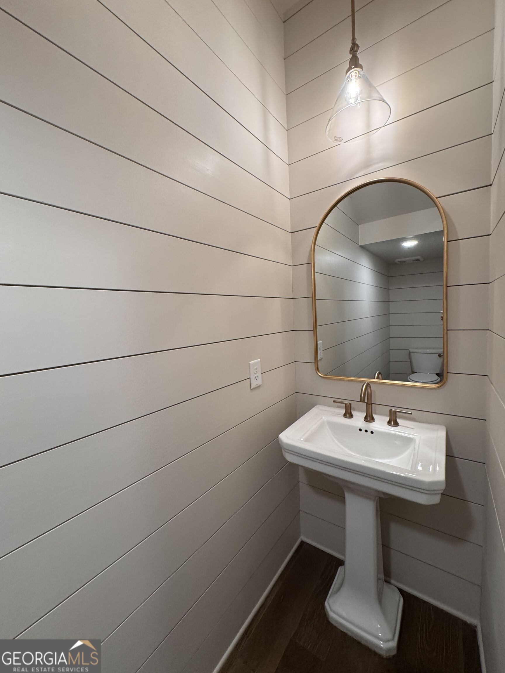 150 Glasgow Lane Property Photo 6