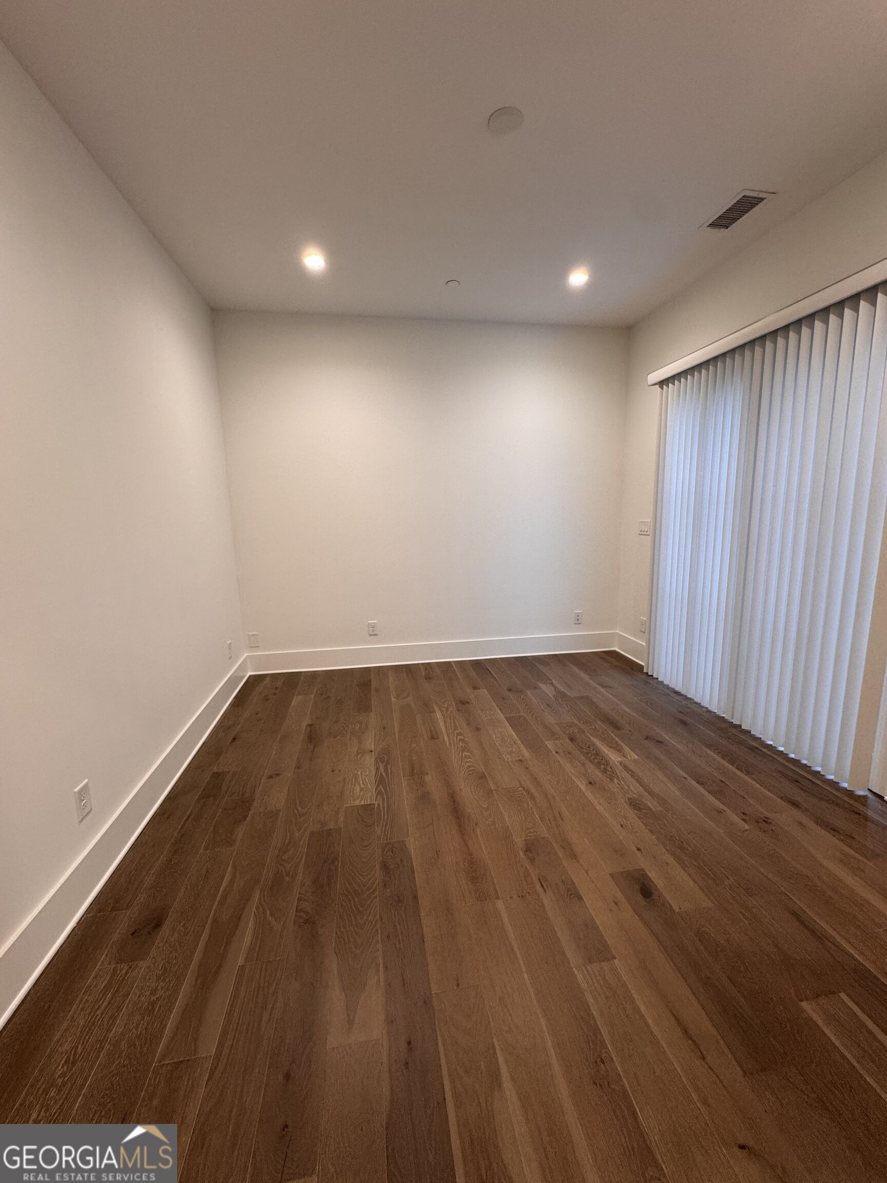 150 Glasgow Lane Property Photo 10