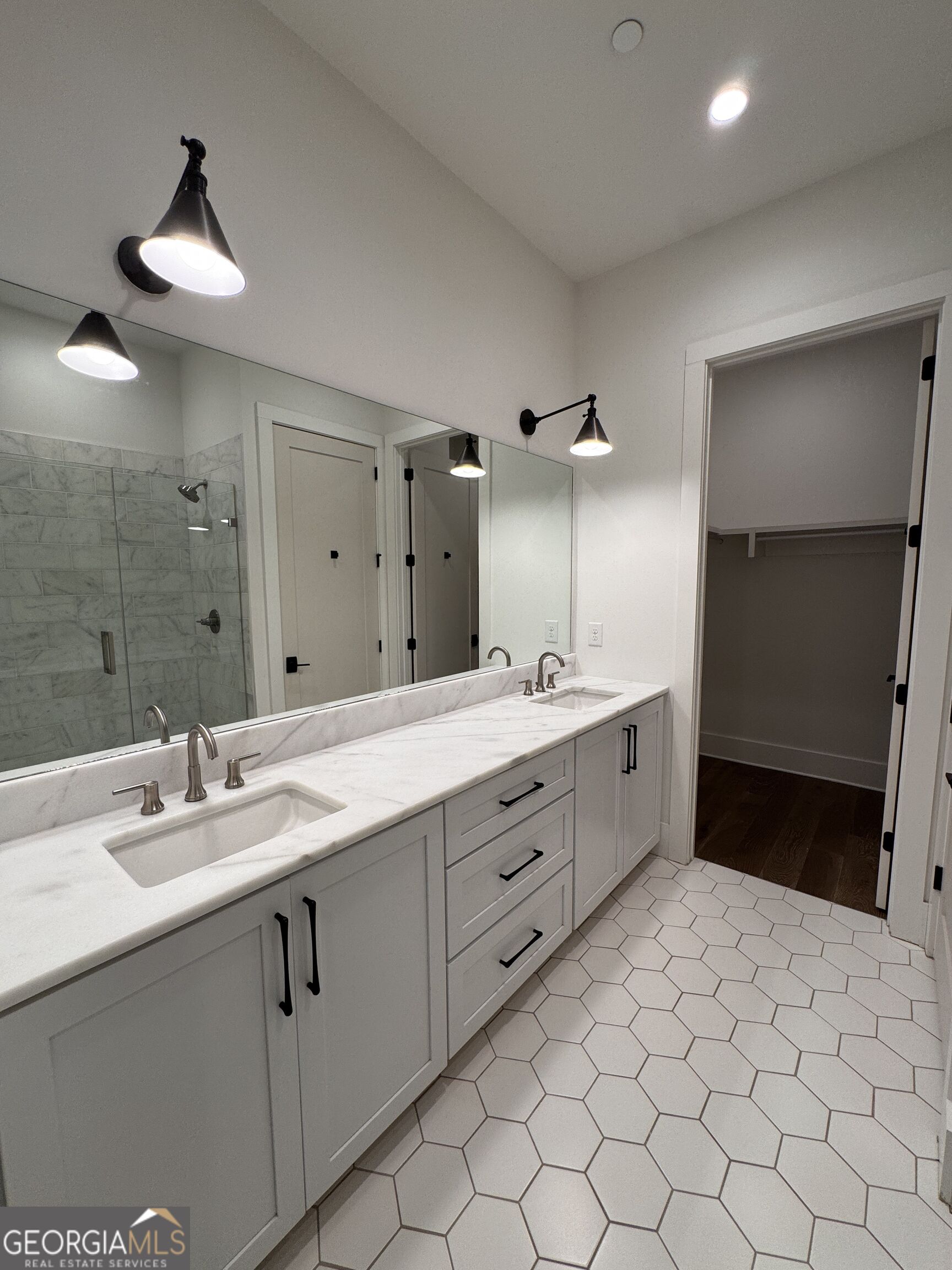 150 Glasgow Lane Property Photo 14