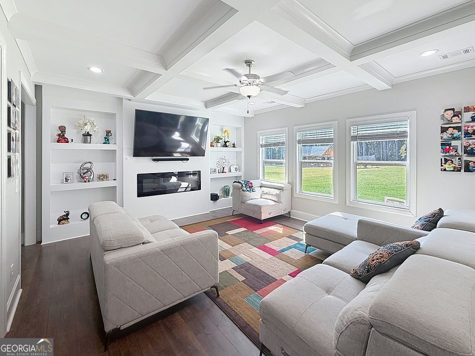 844 Pool Road Property Photo 12