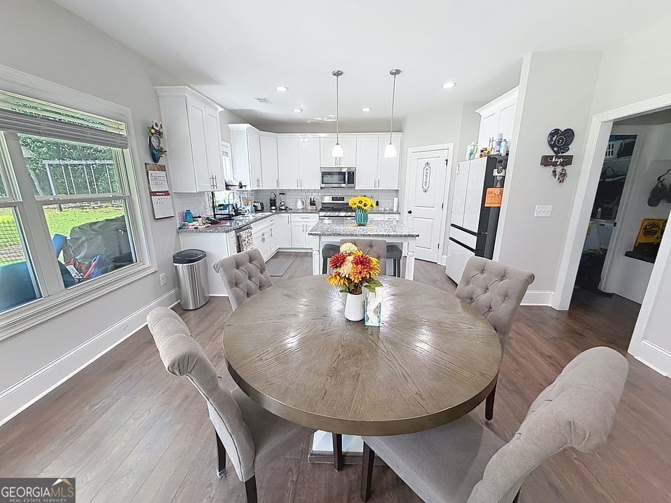 844 Pool Road Property Photo 14