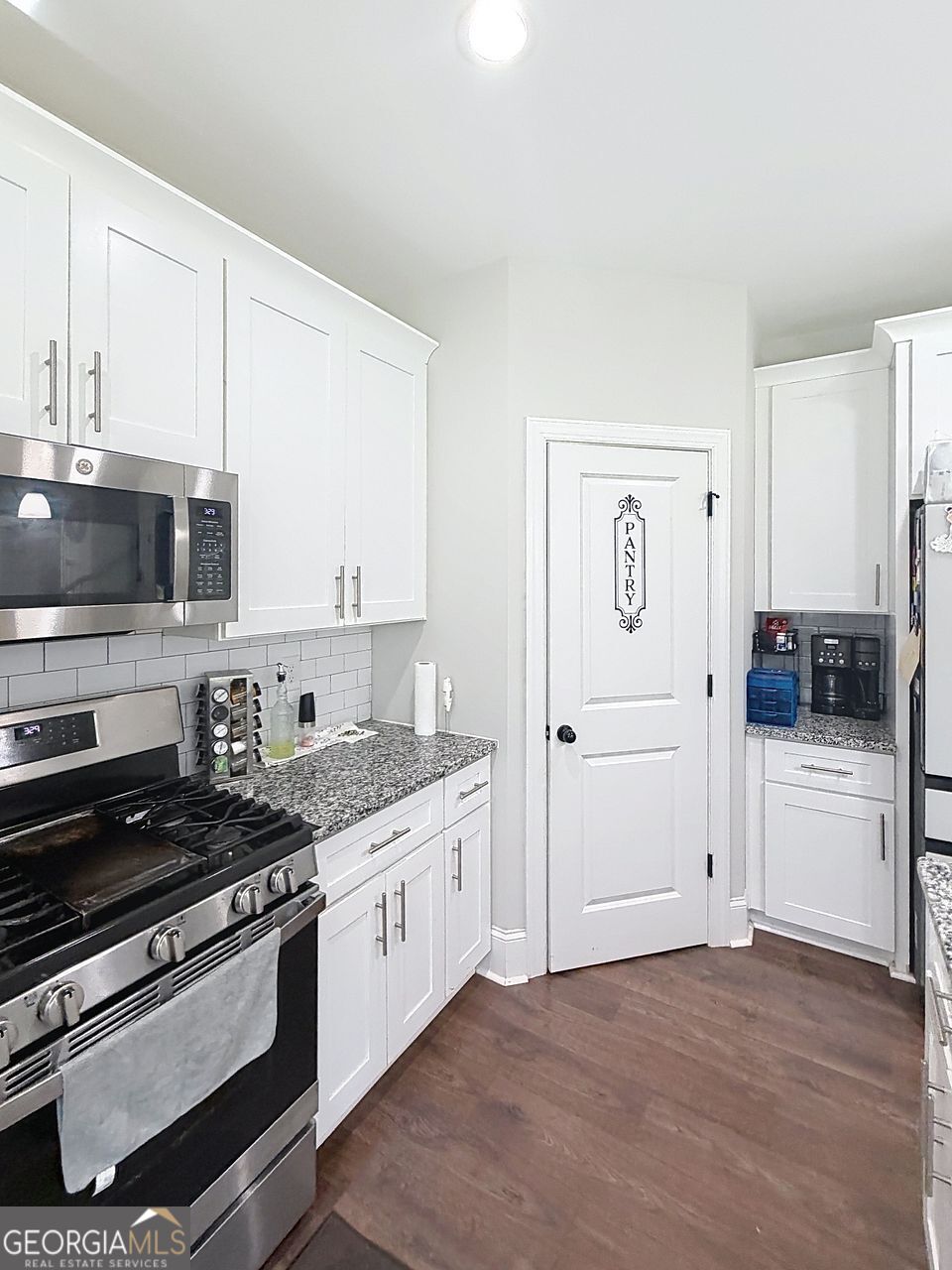 844 Pool Road Property Photo 20