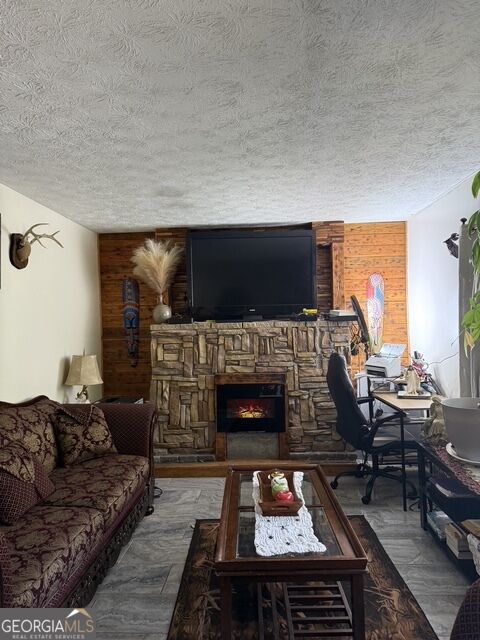6495 Revena Drive Property Photo 9