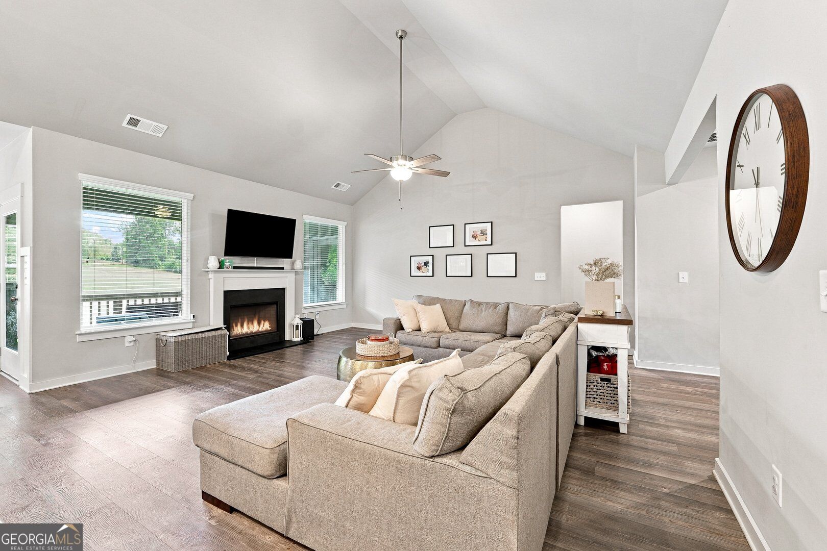 4052 Links Boulevard Property Photo 13
