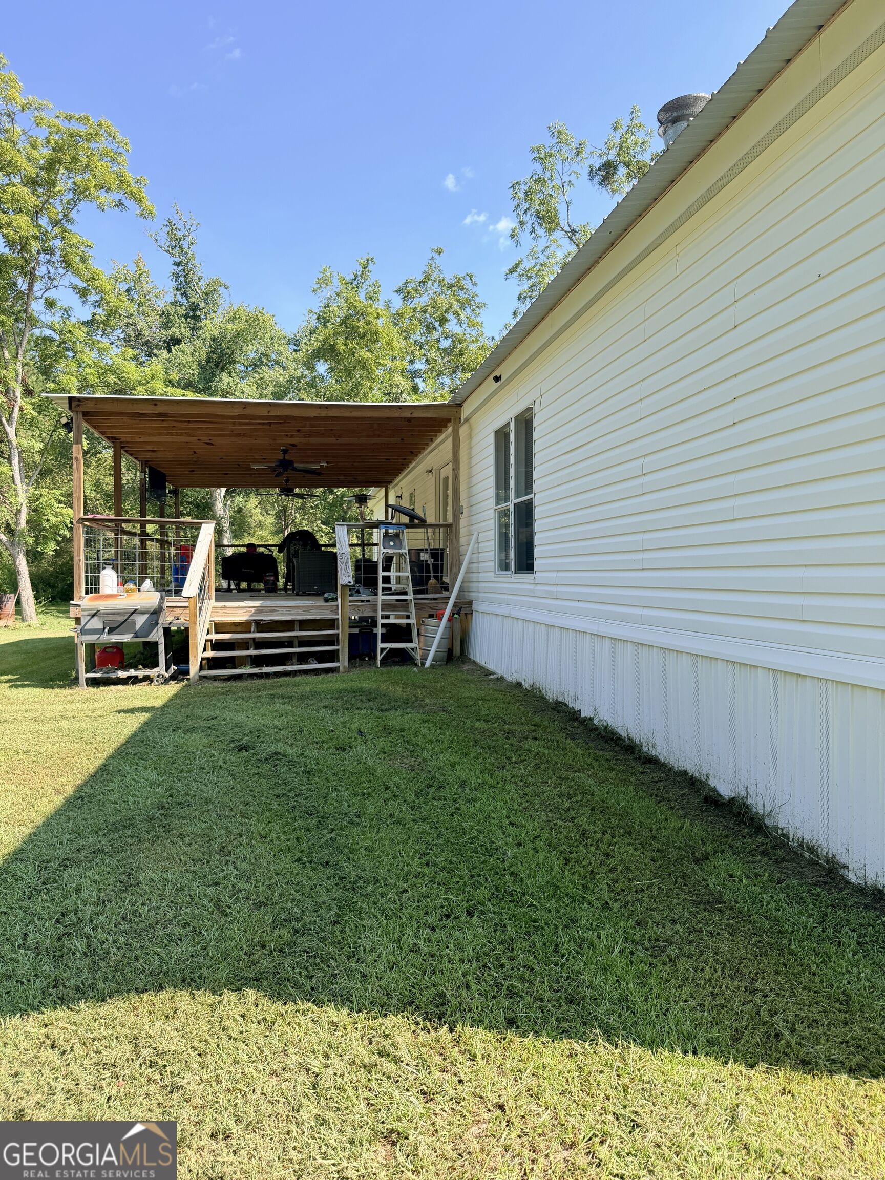 17979 Kermit Road Property Photo 4