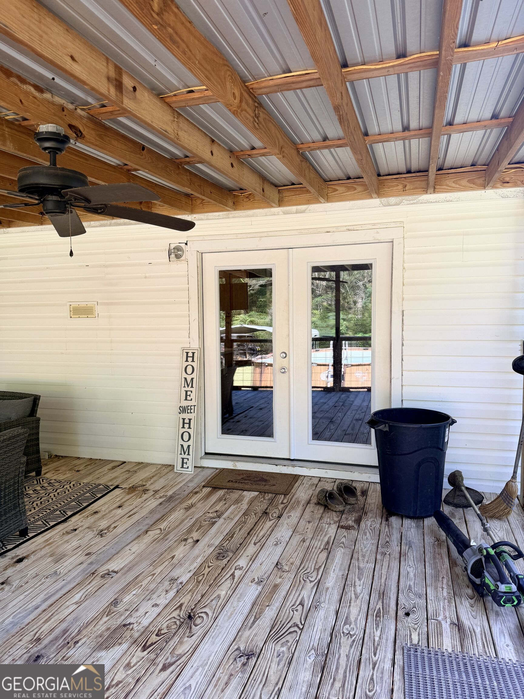 17979 Kermit Road Property Photo 11