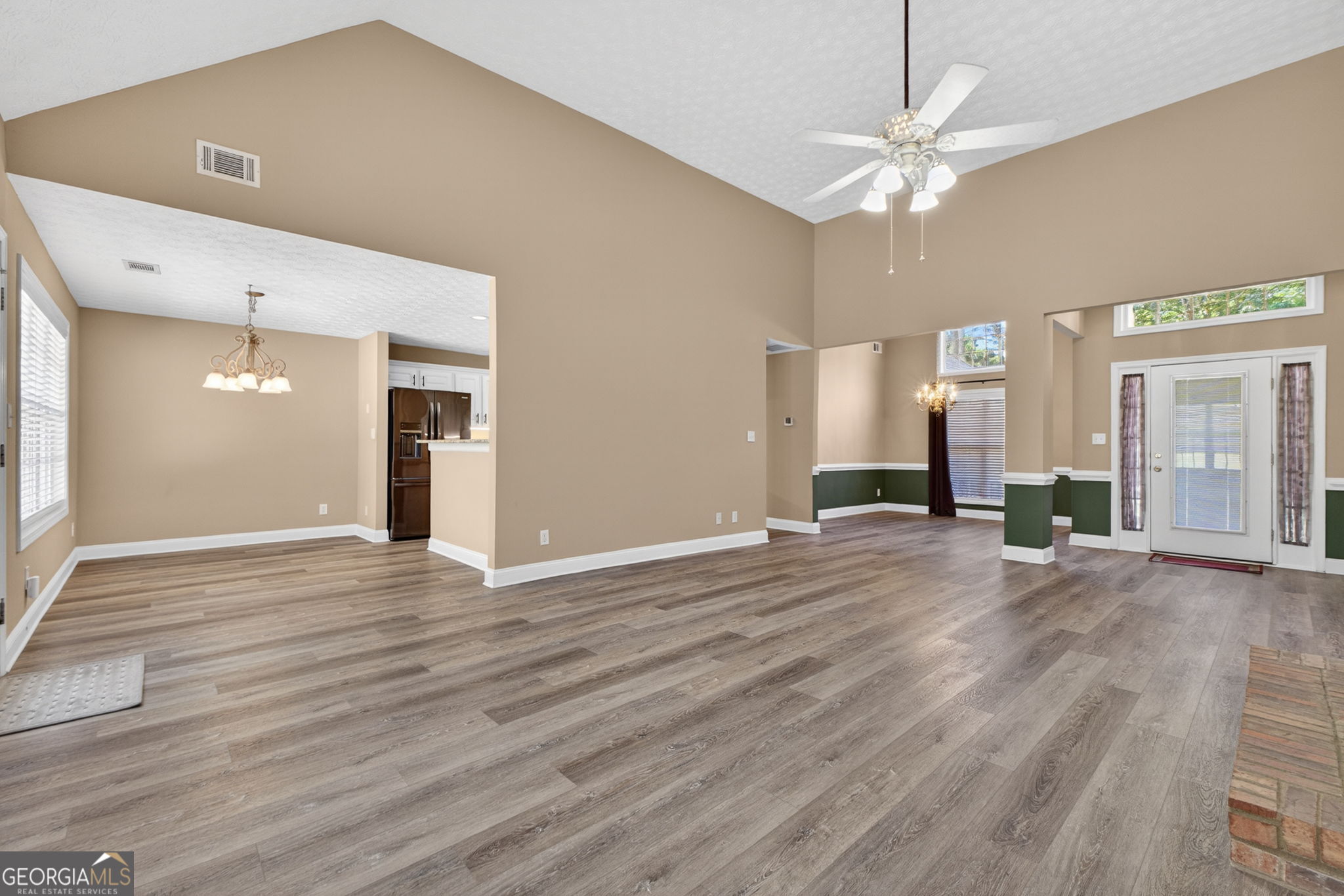 1625 Lake Dow Road Property Photo 2