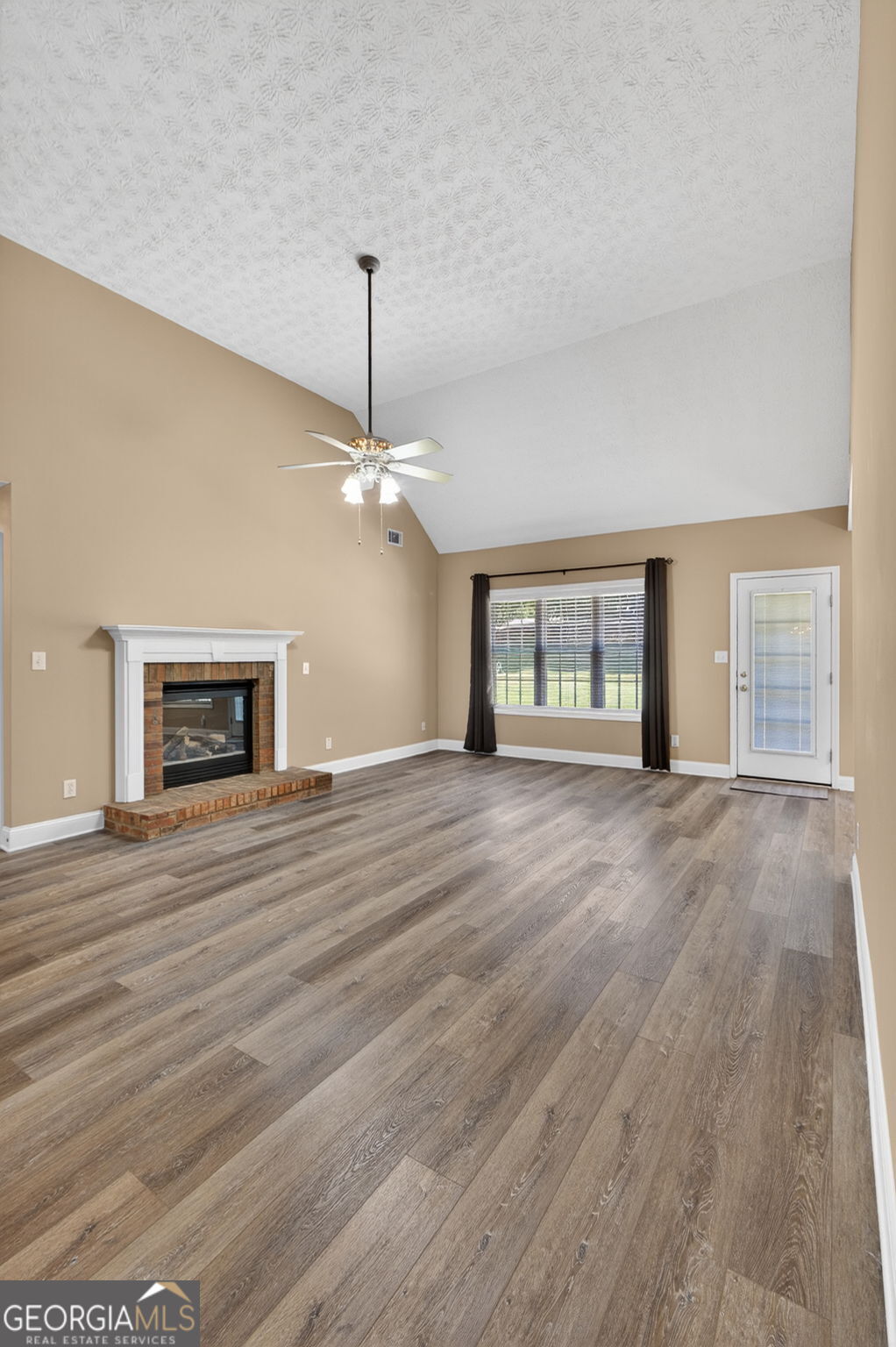 1625 Lake Dow Road Property Photo 9