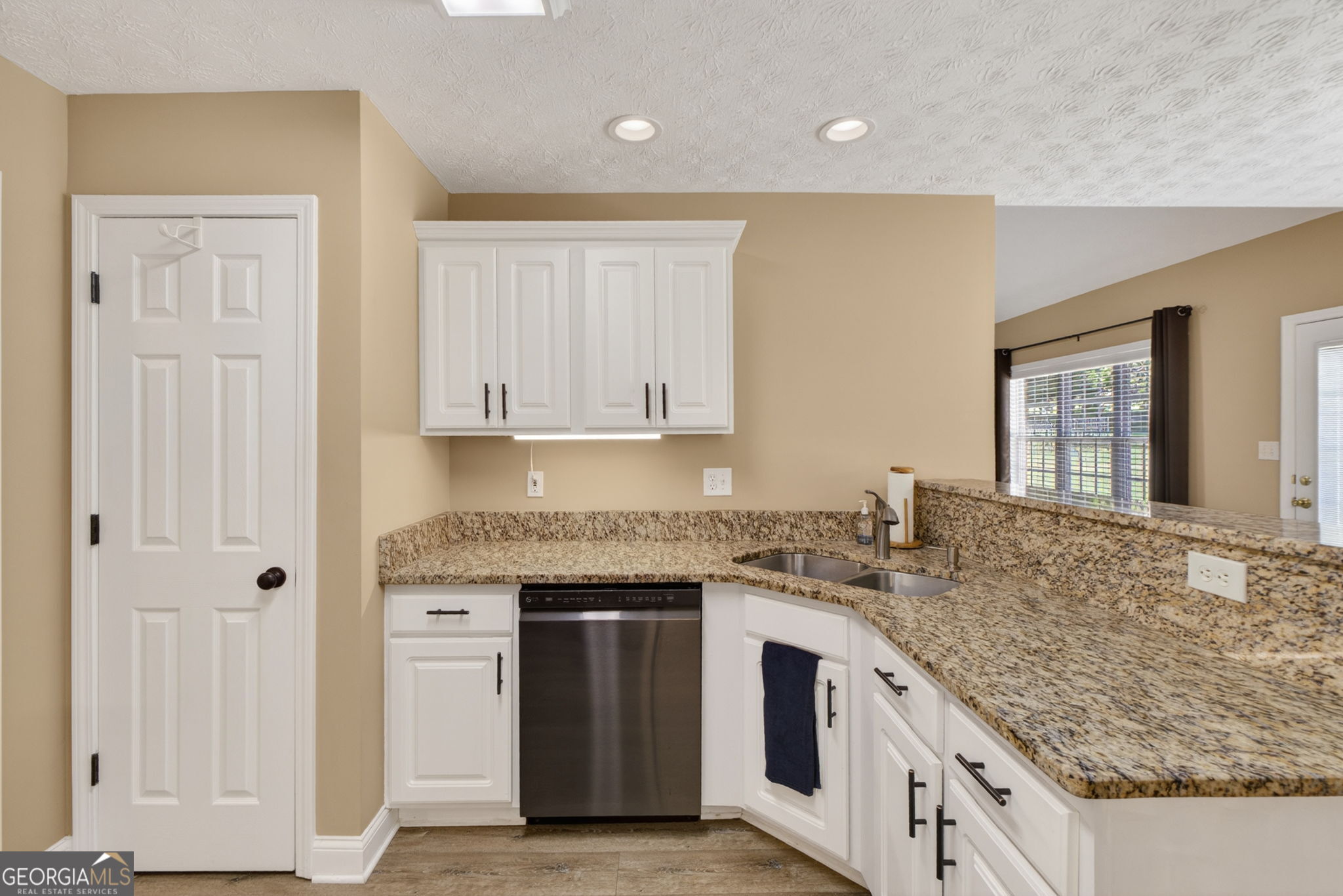 1625 Lake Dow Road Property Photo 13