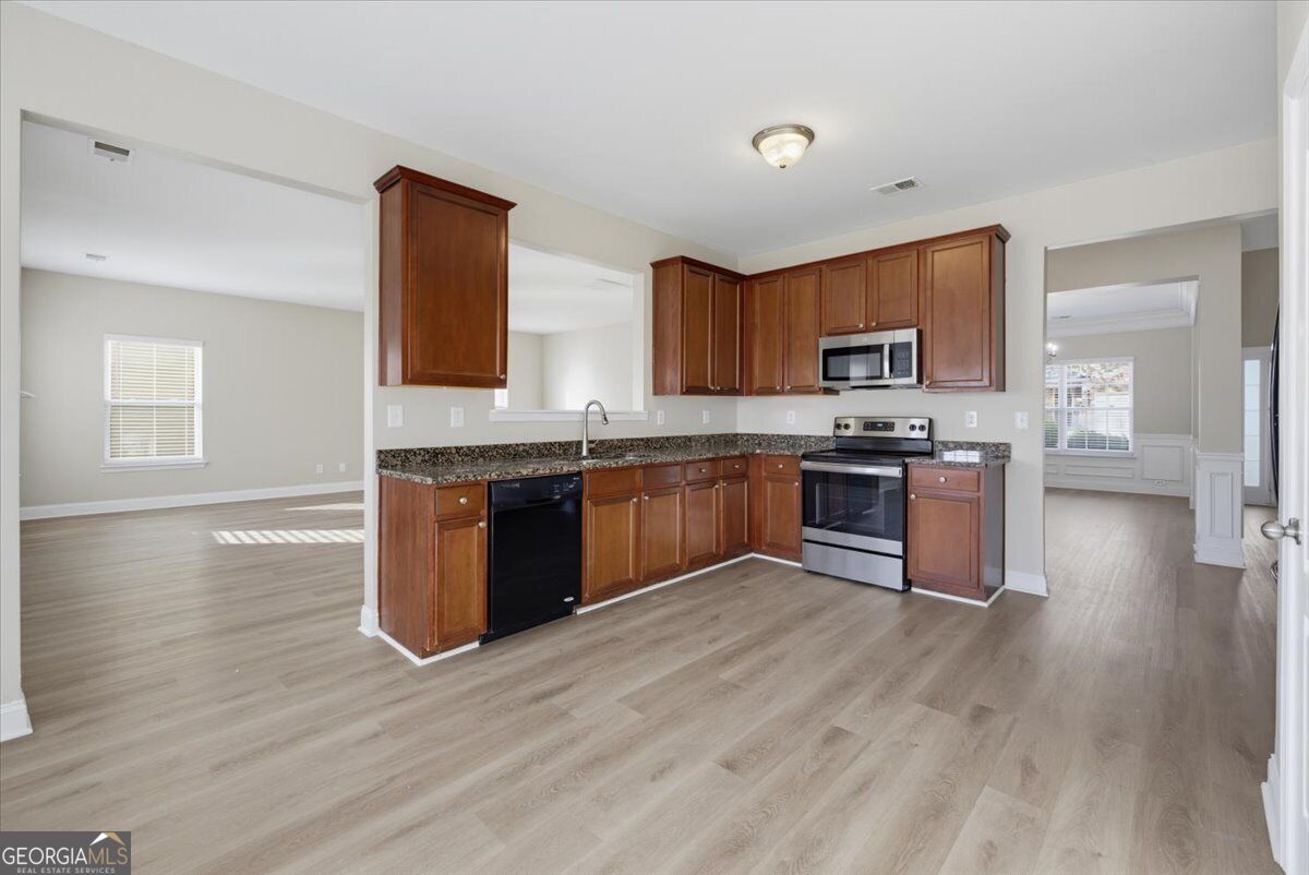 4117 Eldon Drive Property Photo 11