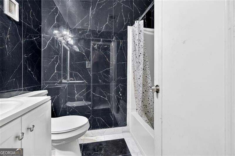 852 Alfred Road Nw Property Photo 4