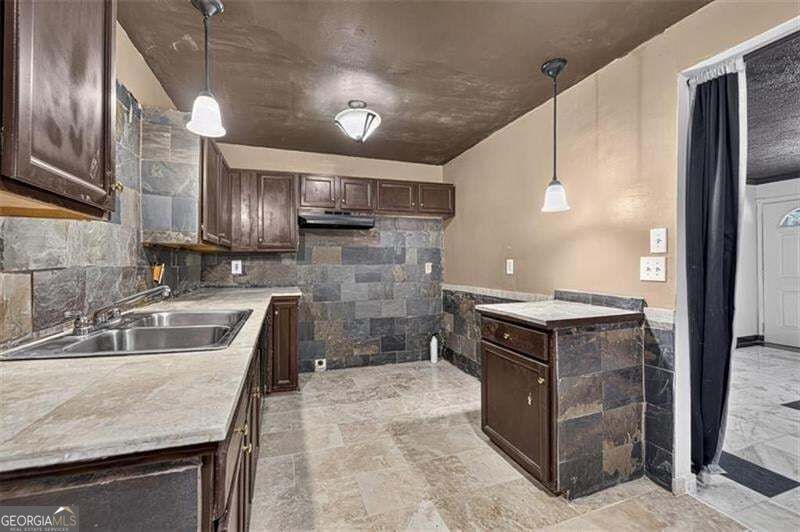 852 Alfred Road Nw Property Photo 17