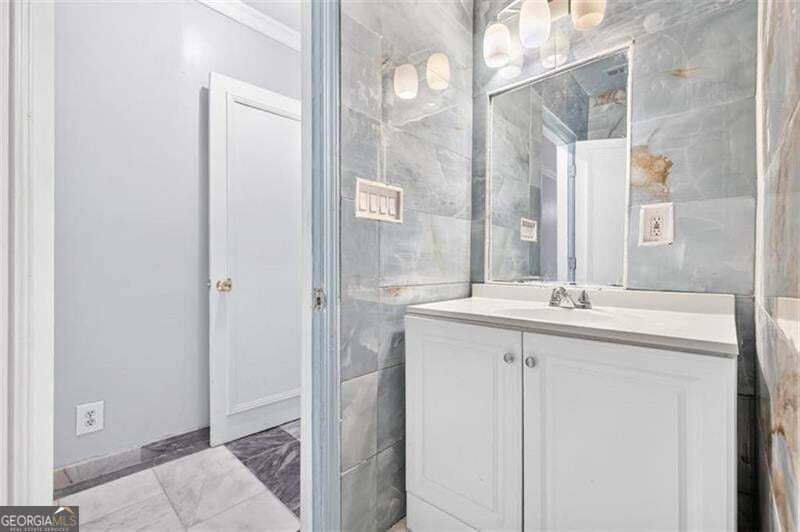 852 Alfred Road Nw Property Photo 37