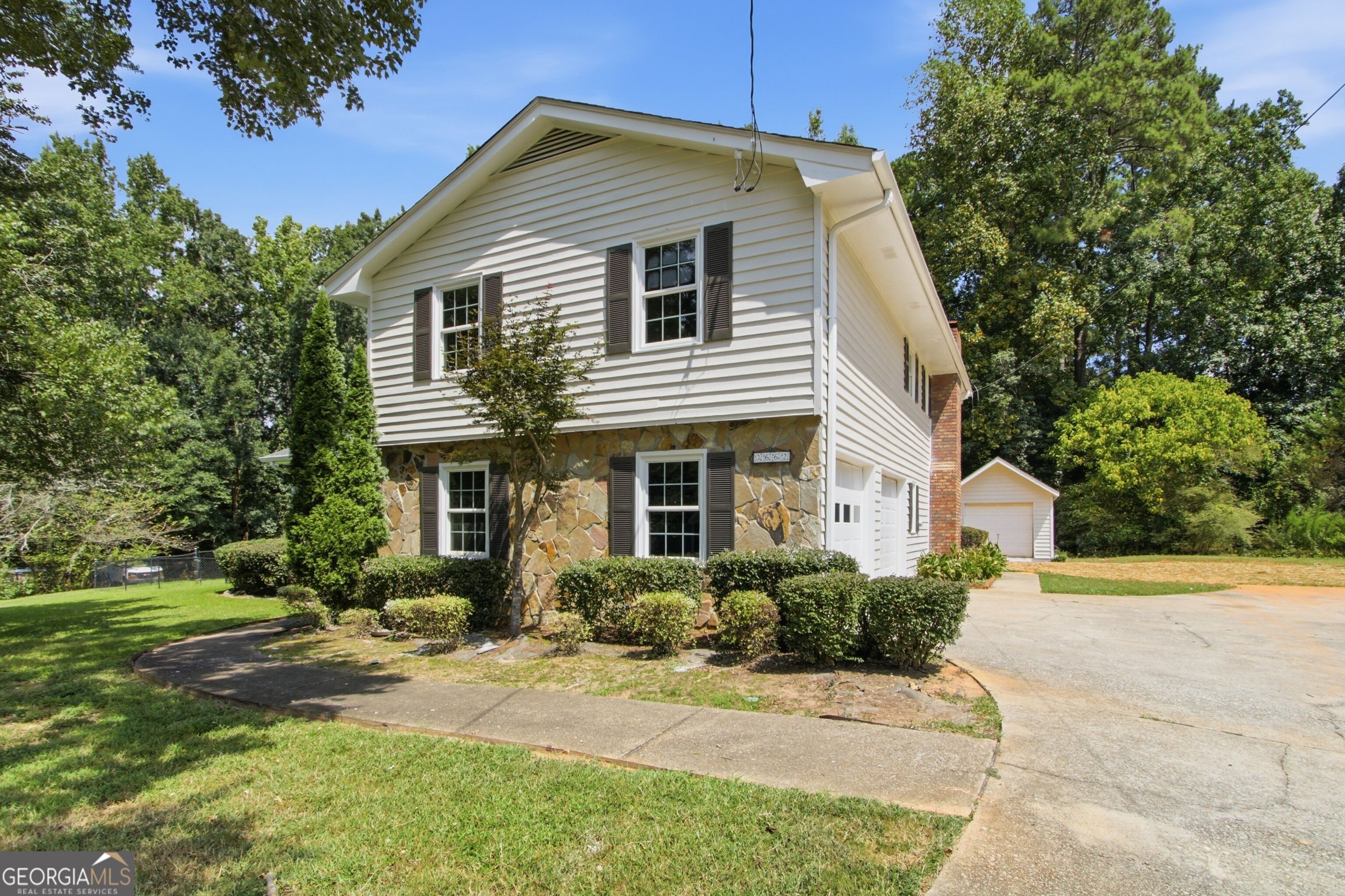 3662 Sweet Briar Lane Se Property Photo 7