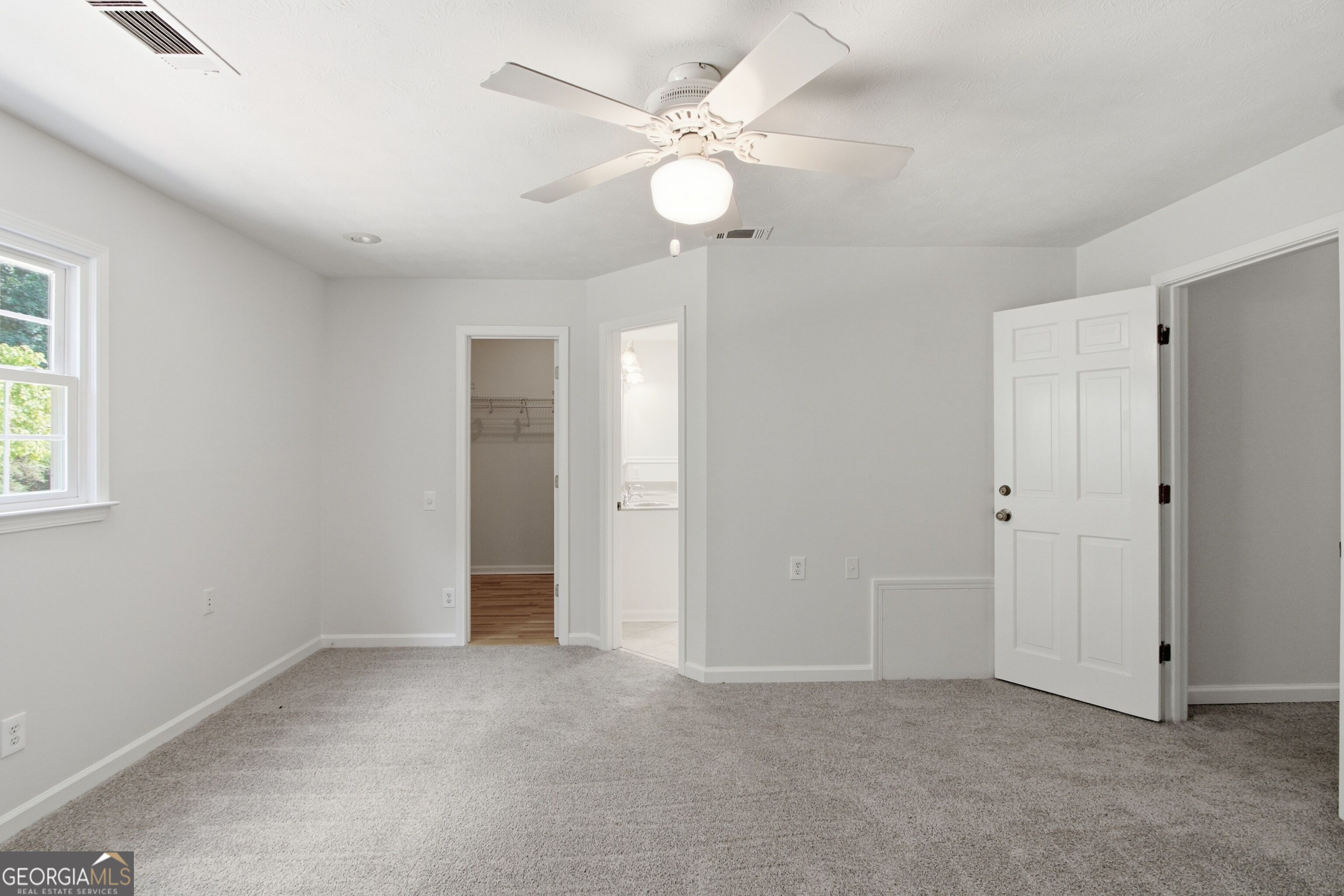 3662 Sweet Briar Lane Se Property Photo 16