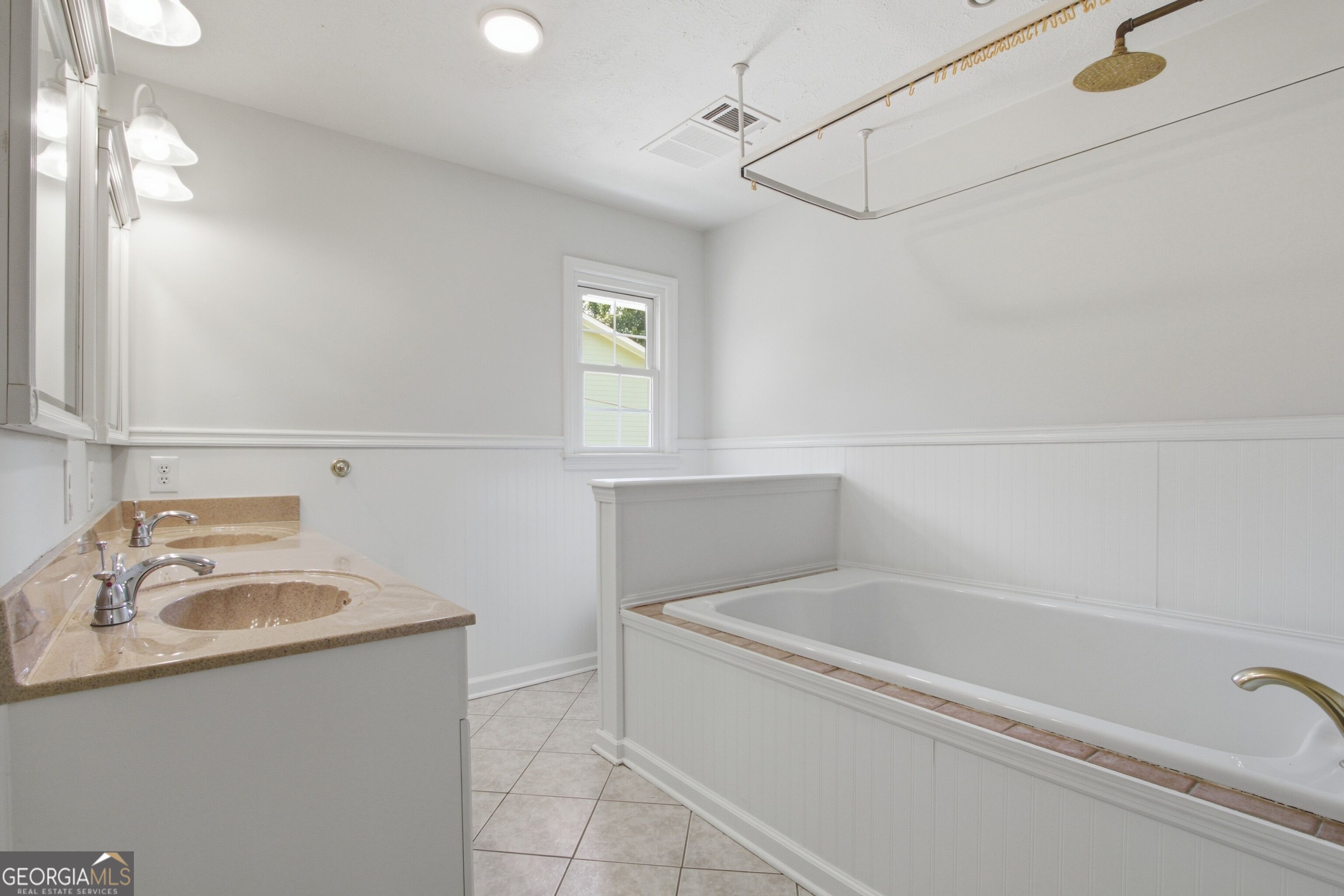 3662 Sweet Briar Lane Se Property Photo 18