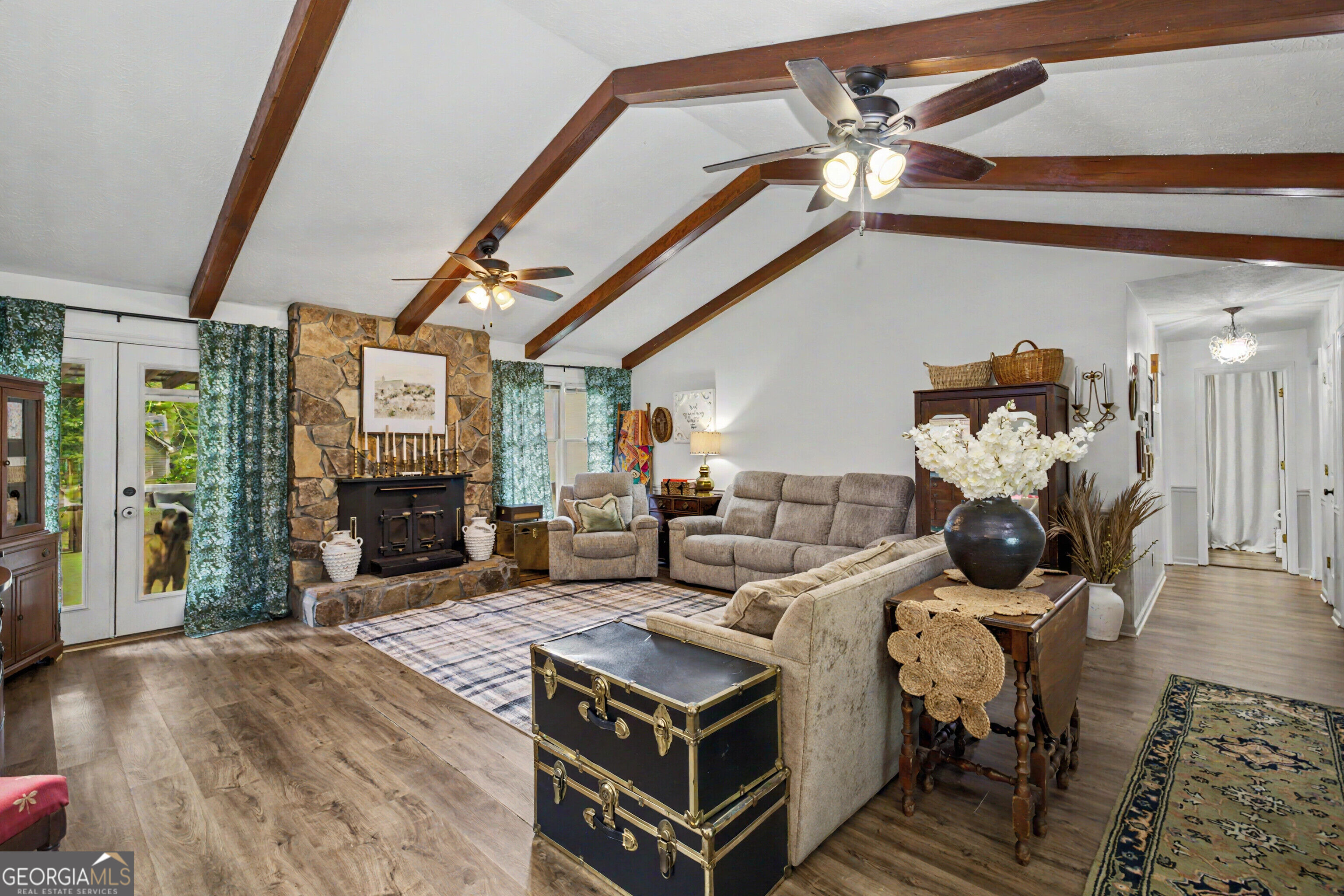 1728 Honeybee Creek Drive Property Photo 6