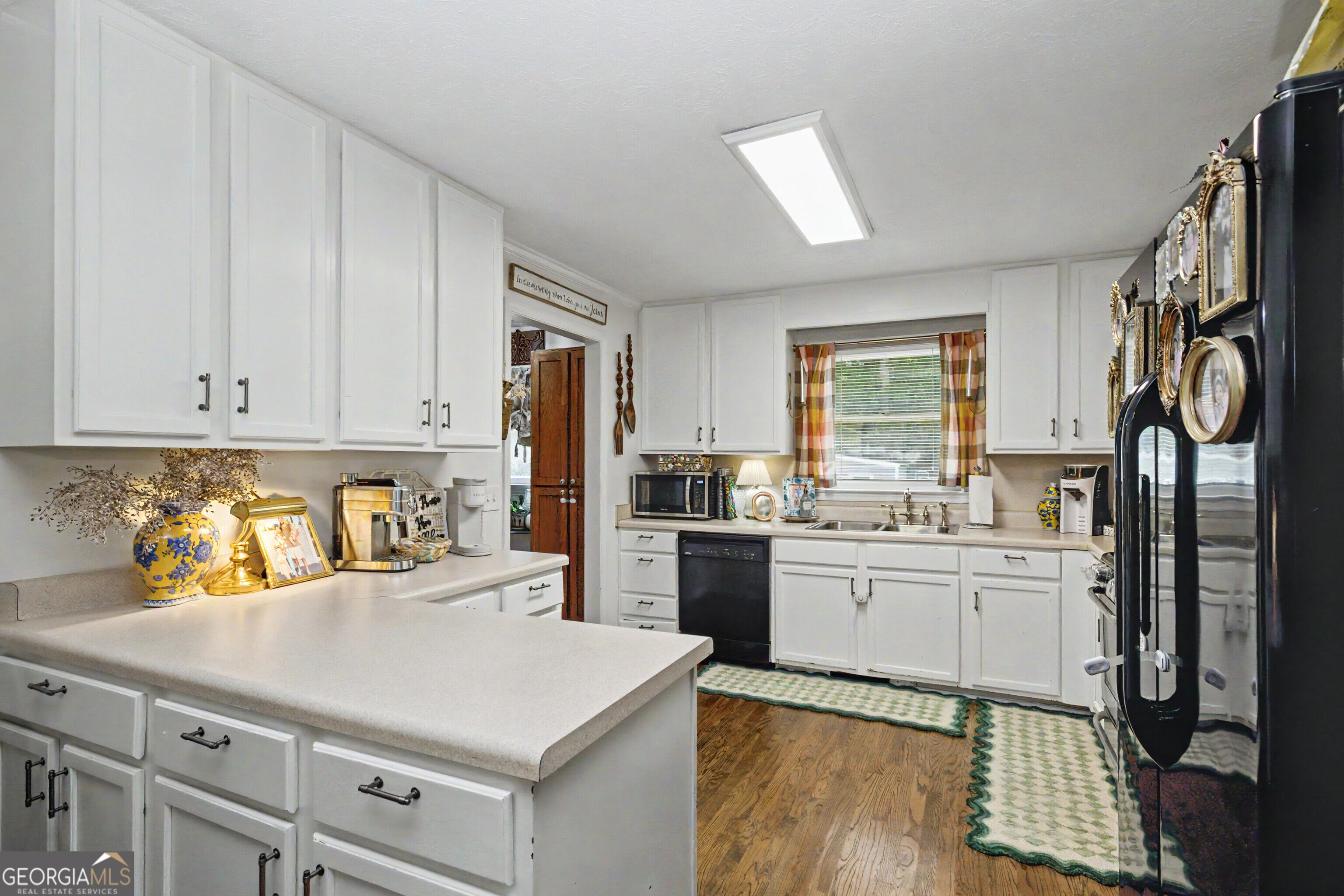 1728 Honeybee Creek Drive Property Photo 11