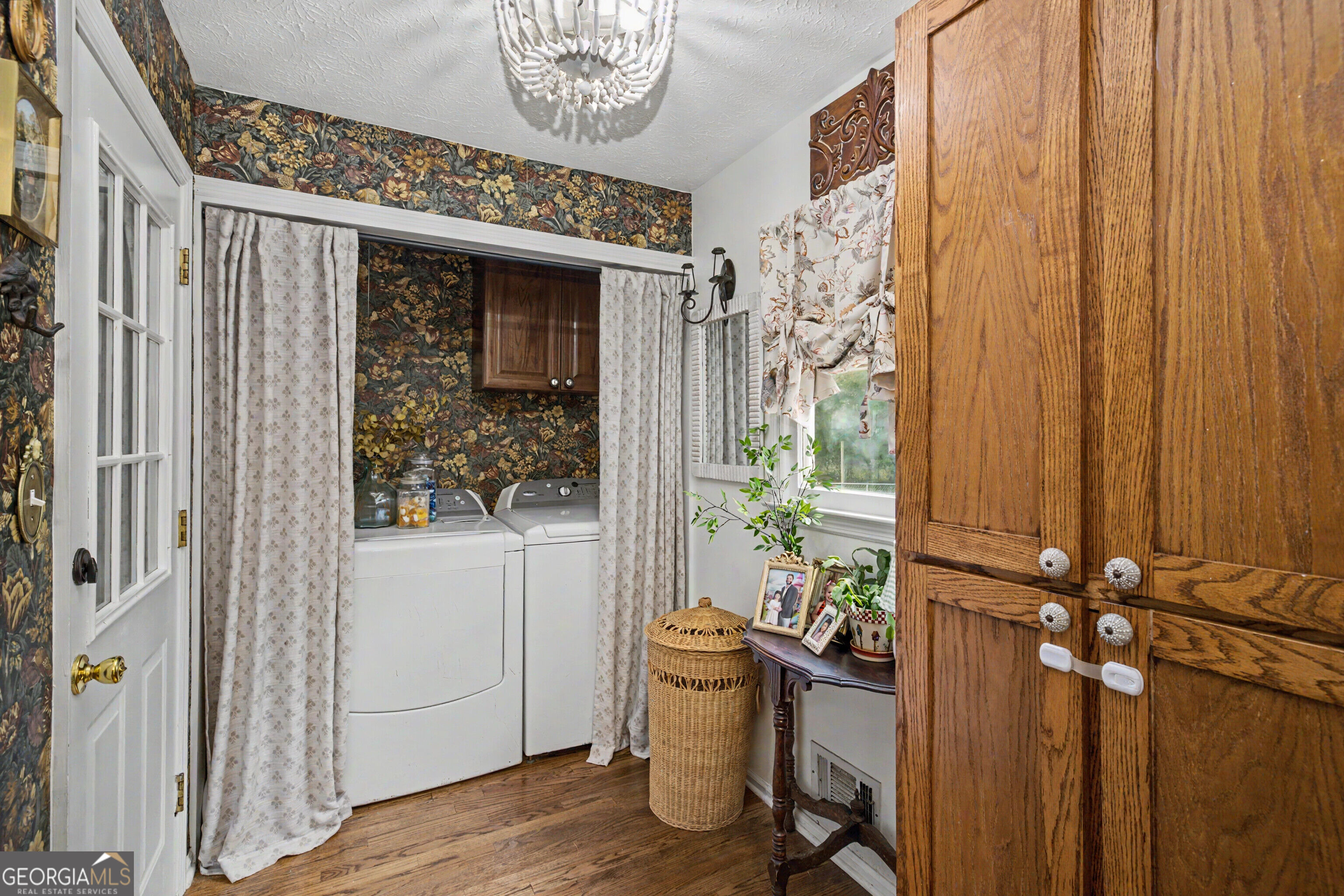 1728 Honeybee Creek Drive Property Photo 13