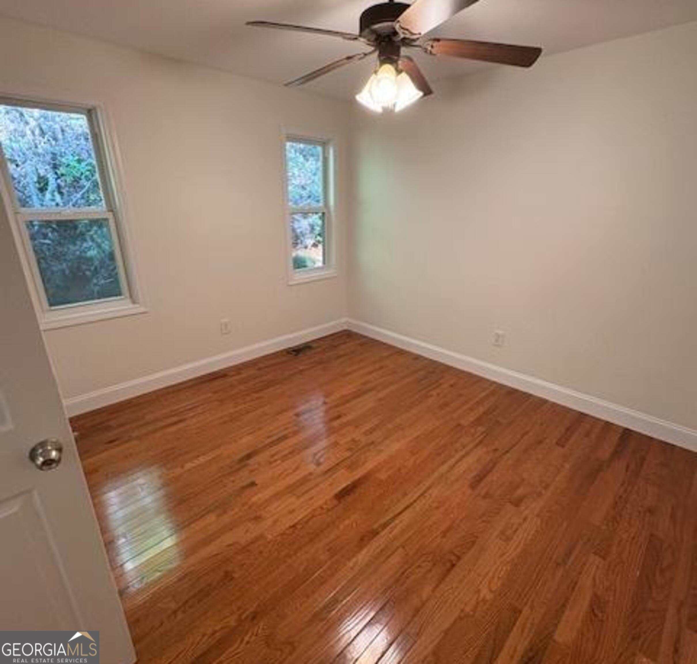 104 Travelers Lane Property Photo 4