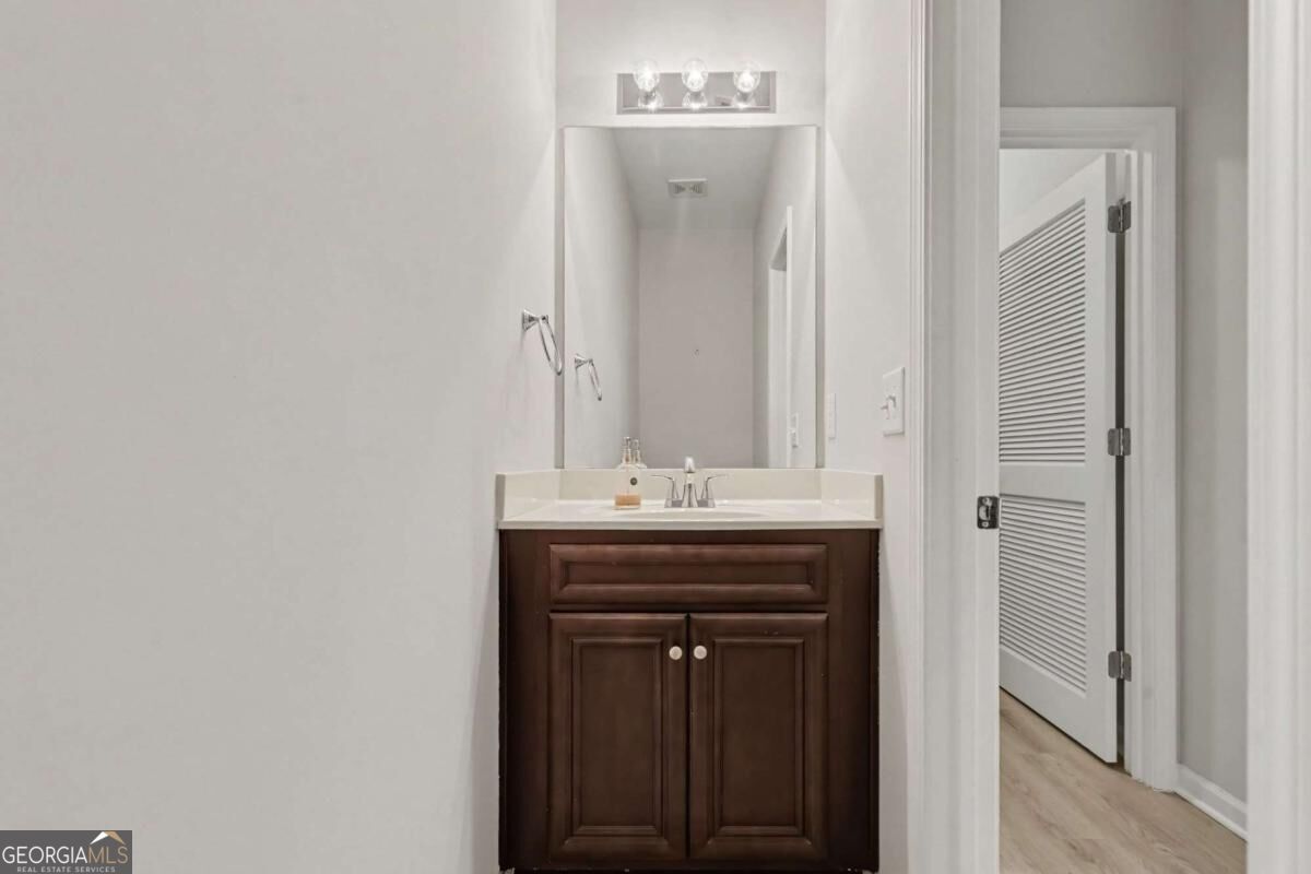455 Silver Oak Drive Property Photo 18