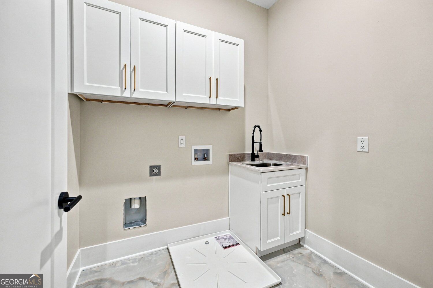 2545 Aniki Bee Drive Property Photo 38