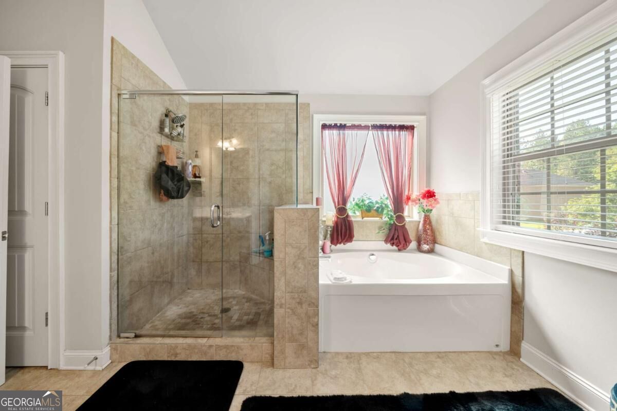 670 Silver Oak Drive Property Photo 33