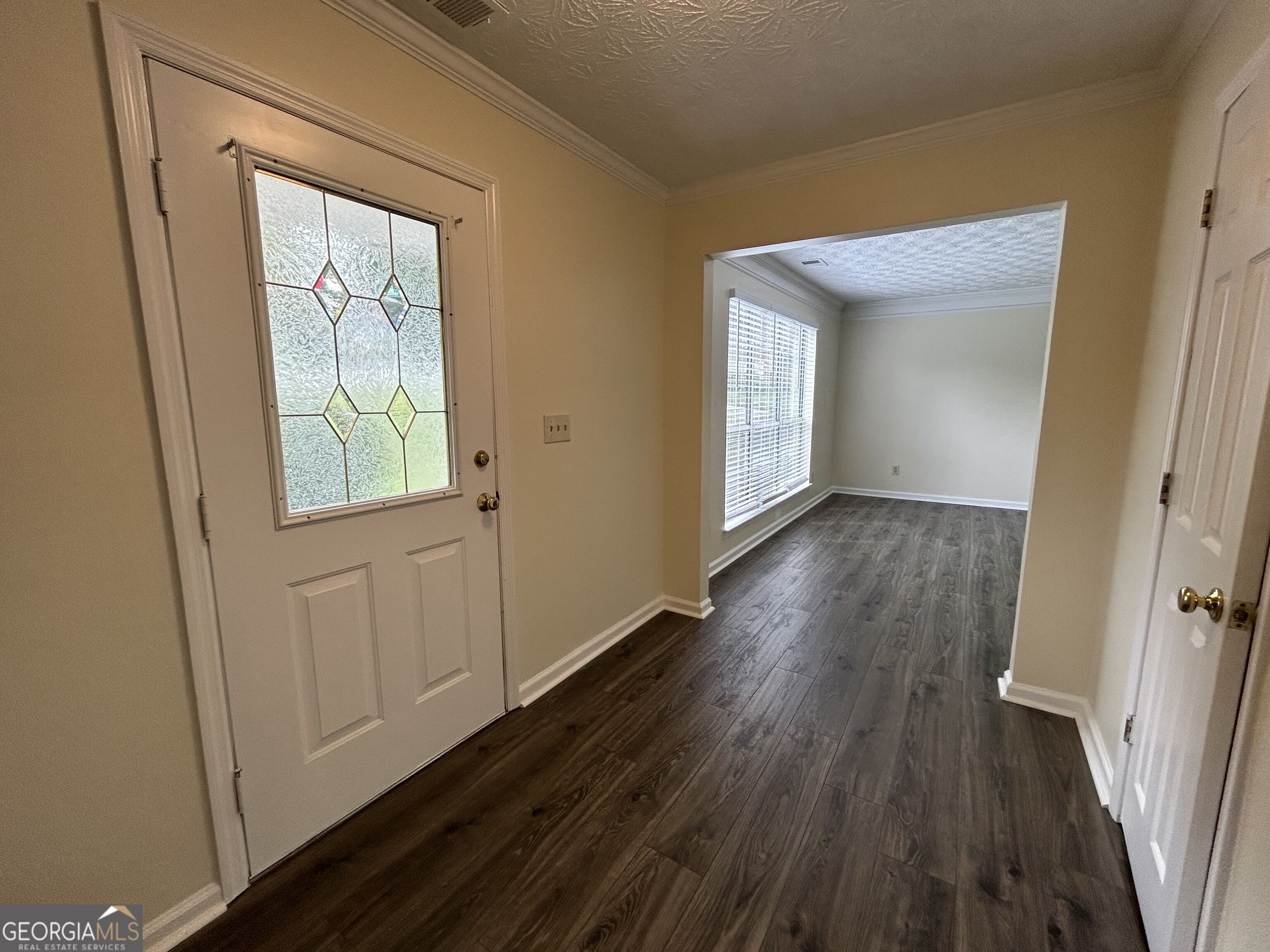 4800 Streamside Drive Property Photo 3